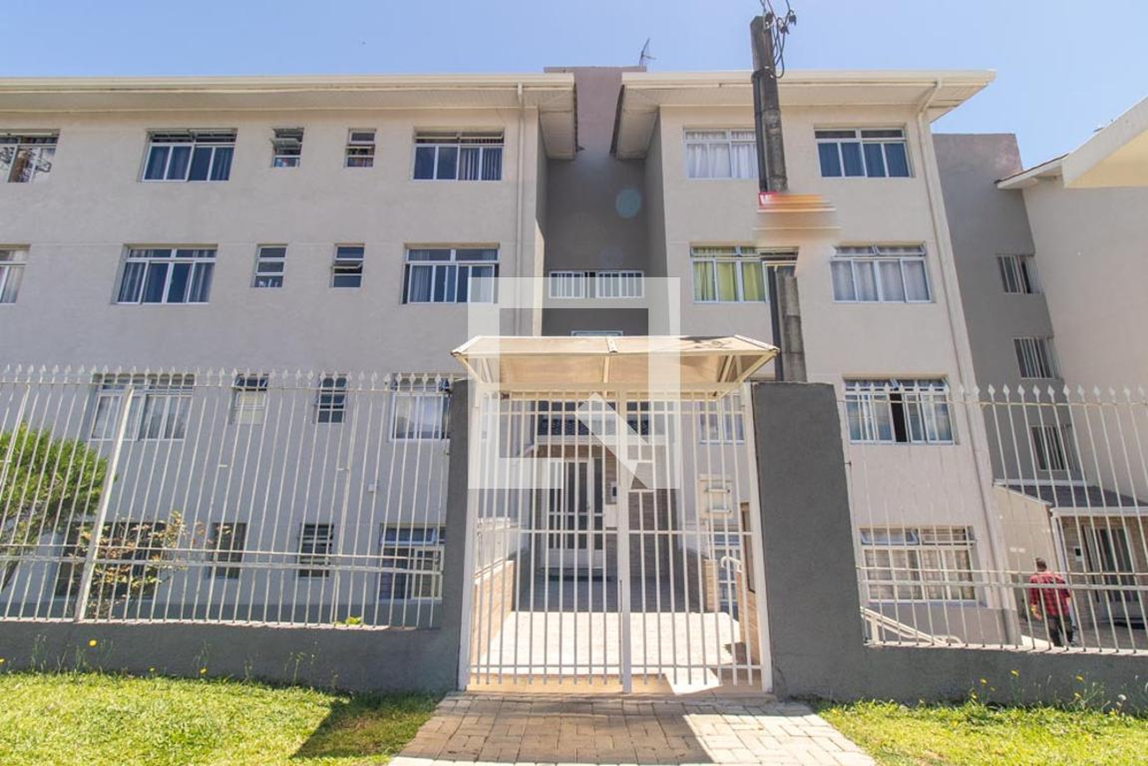 Fachada do Condomínio Condomínio Mogno