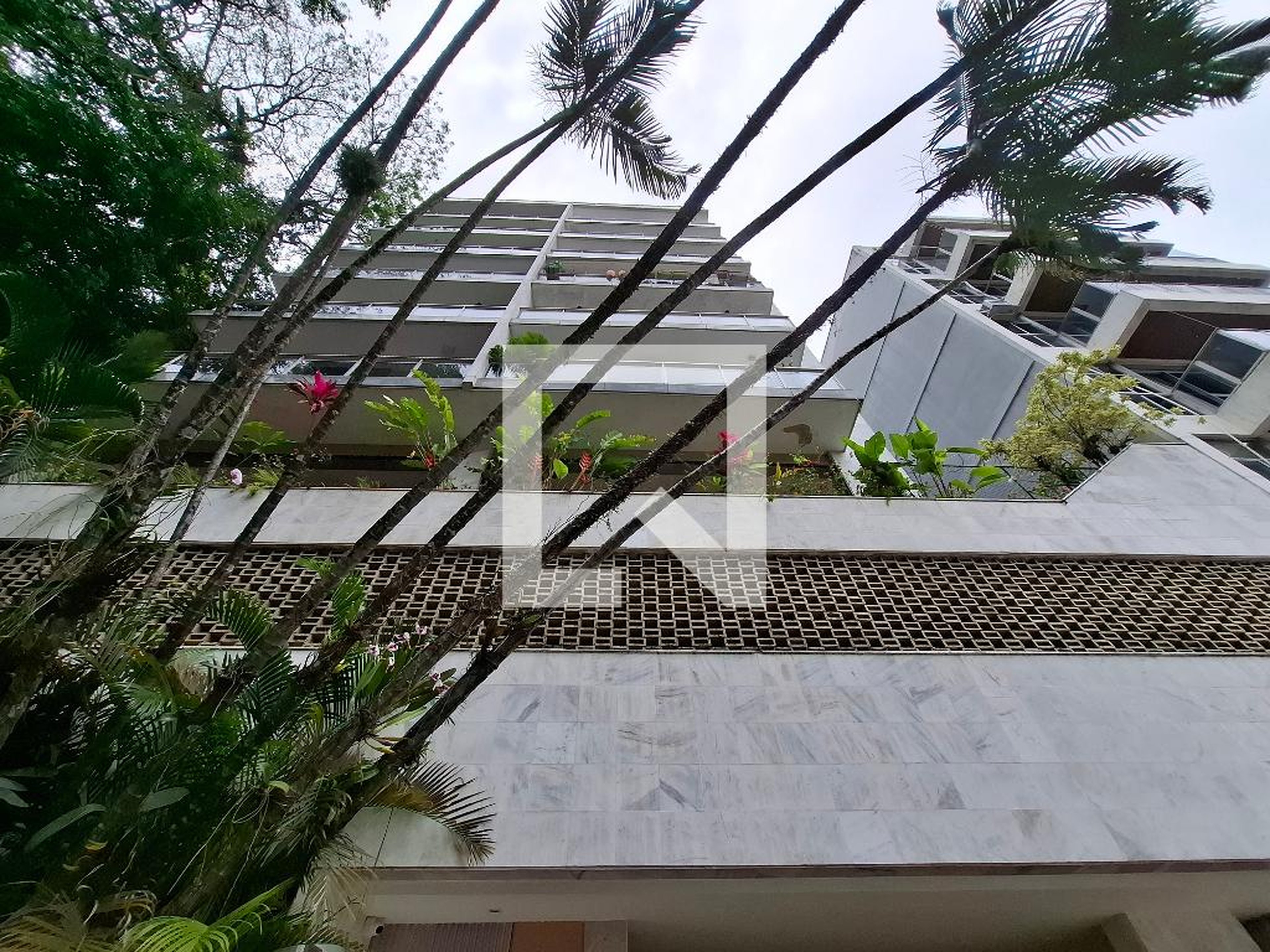 Fachada Edifício Maison D'Or