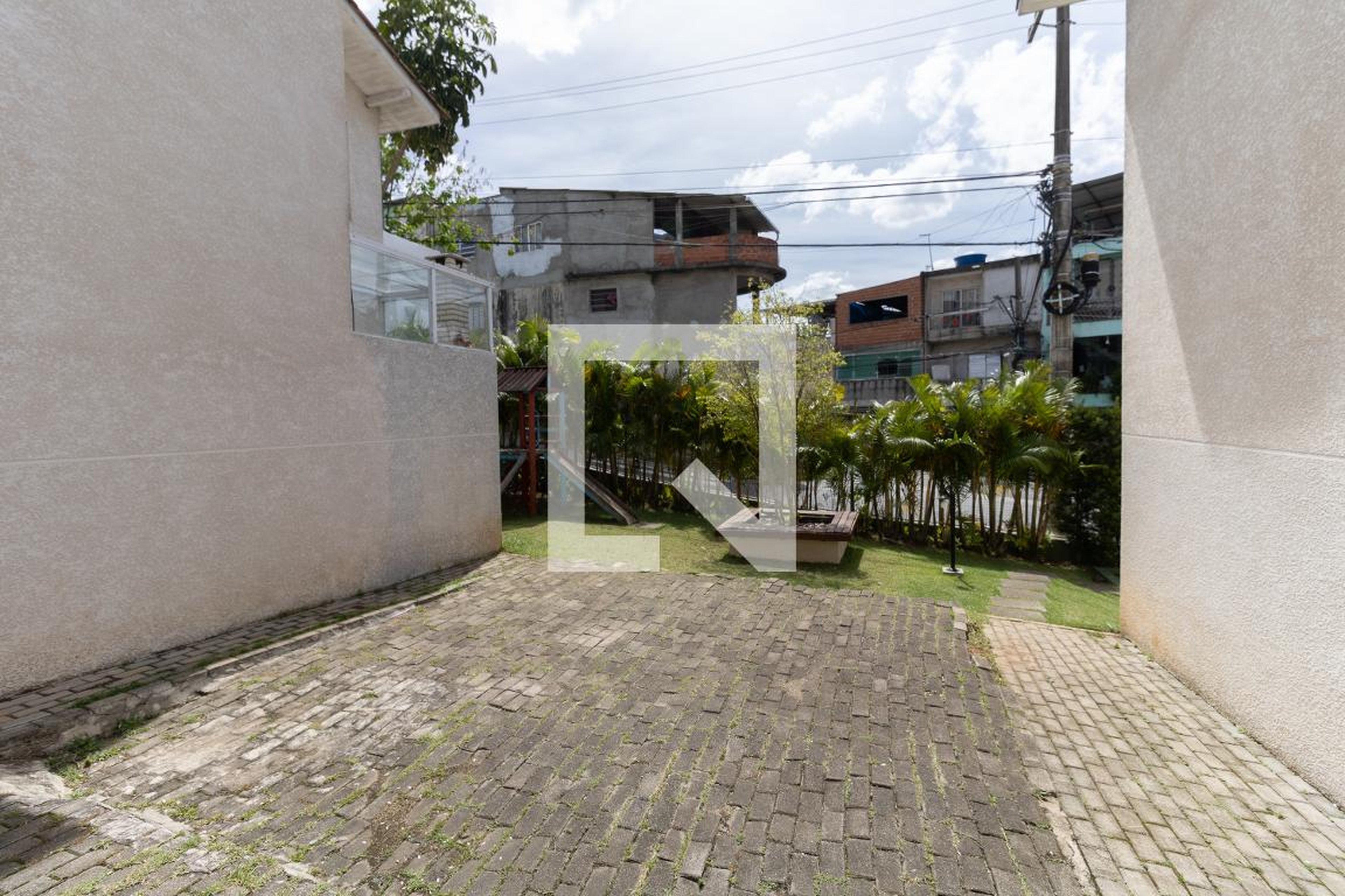 Área Comum - Giovanni Bracelli