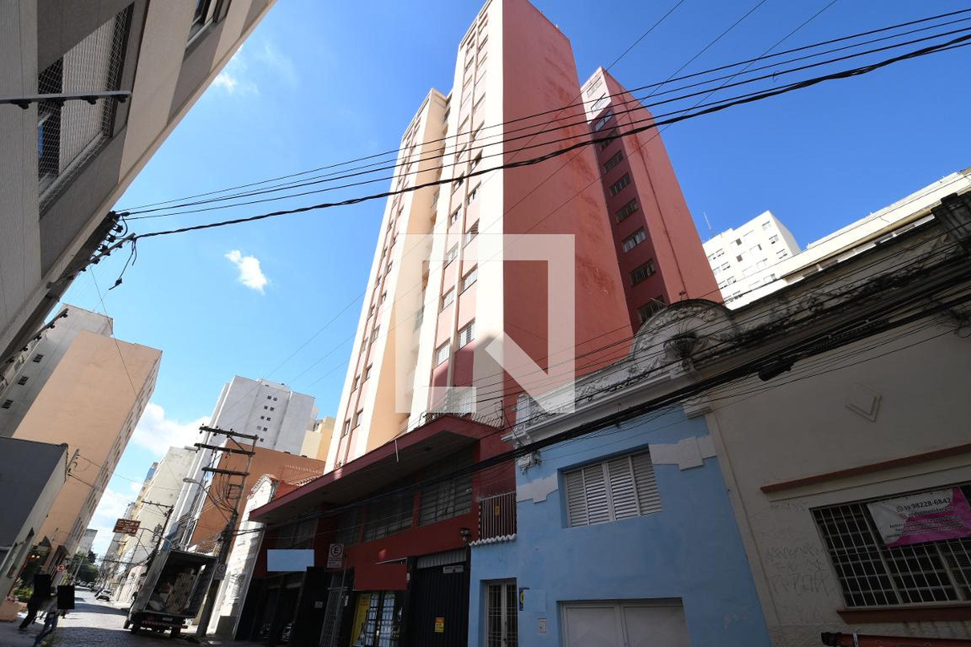 Fachada do Prédio Condomínio em Rua Doutor Quirino, 697