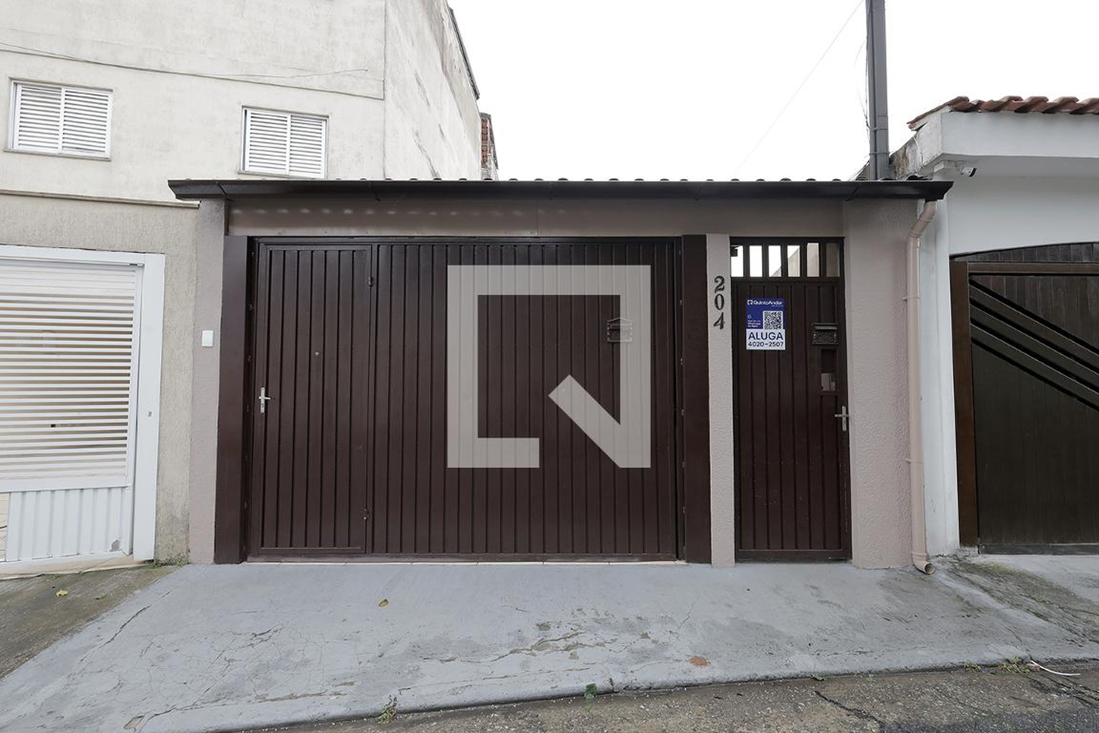 Fachada Condomínio em Rua Duarte da Costa, 204