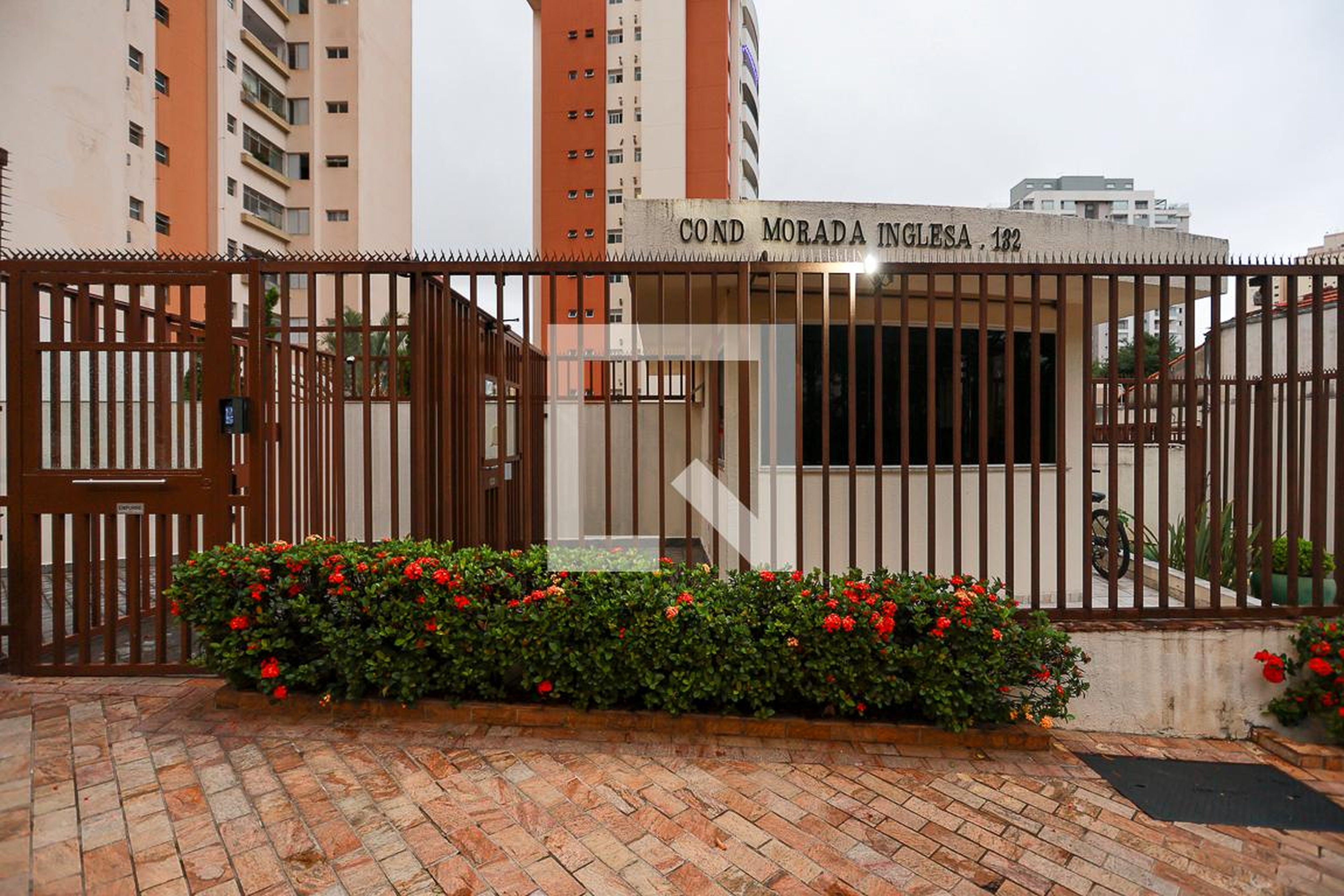 Fachada do condomínio Condomínio Morada Inglesa