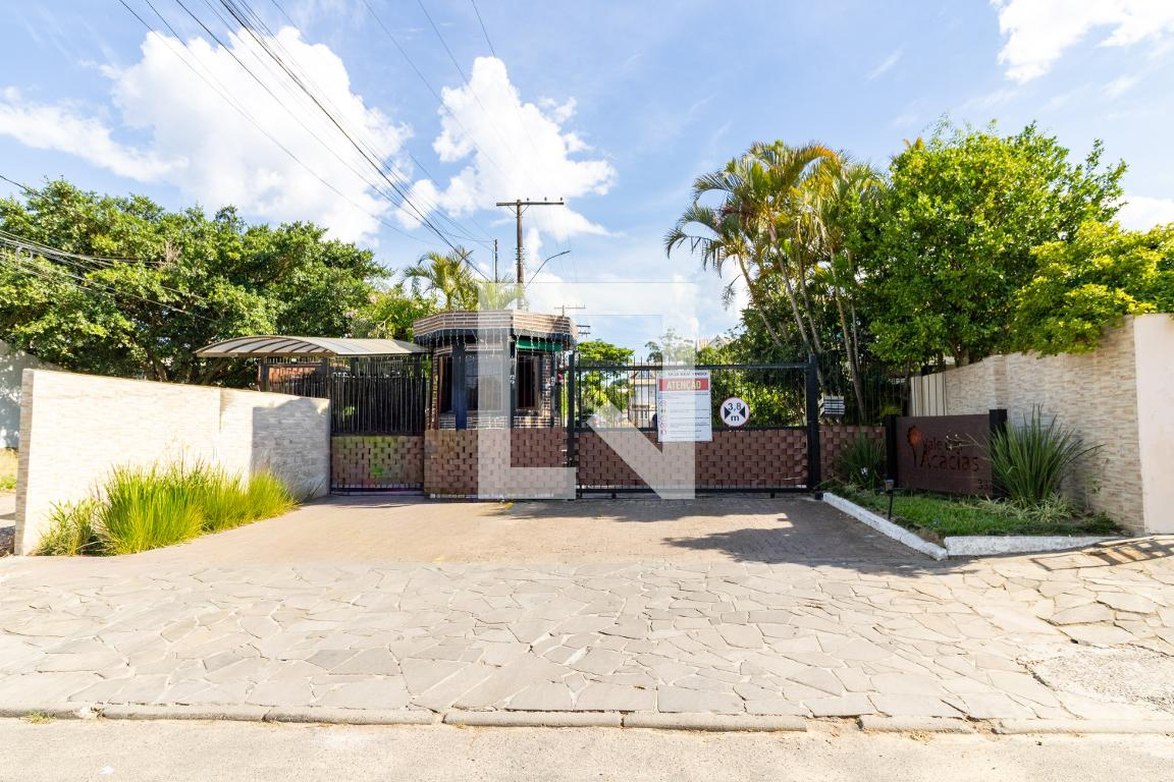 Entrada - Horizontal Vale das Acacias  Guarujá