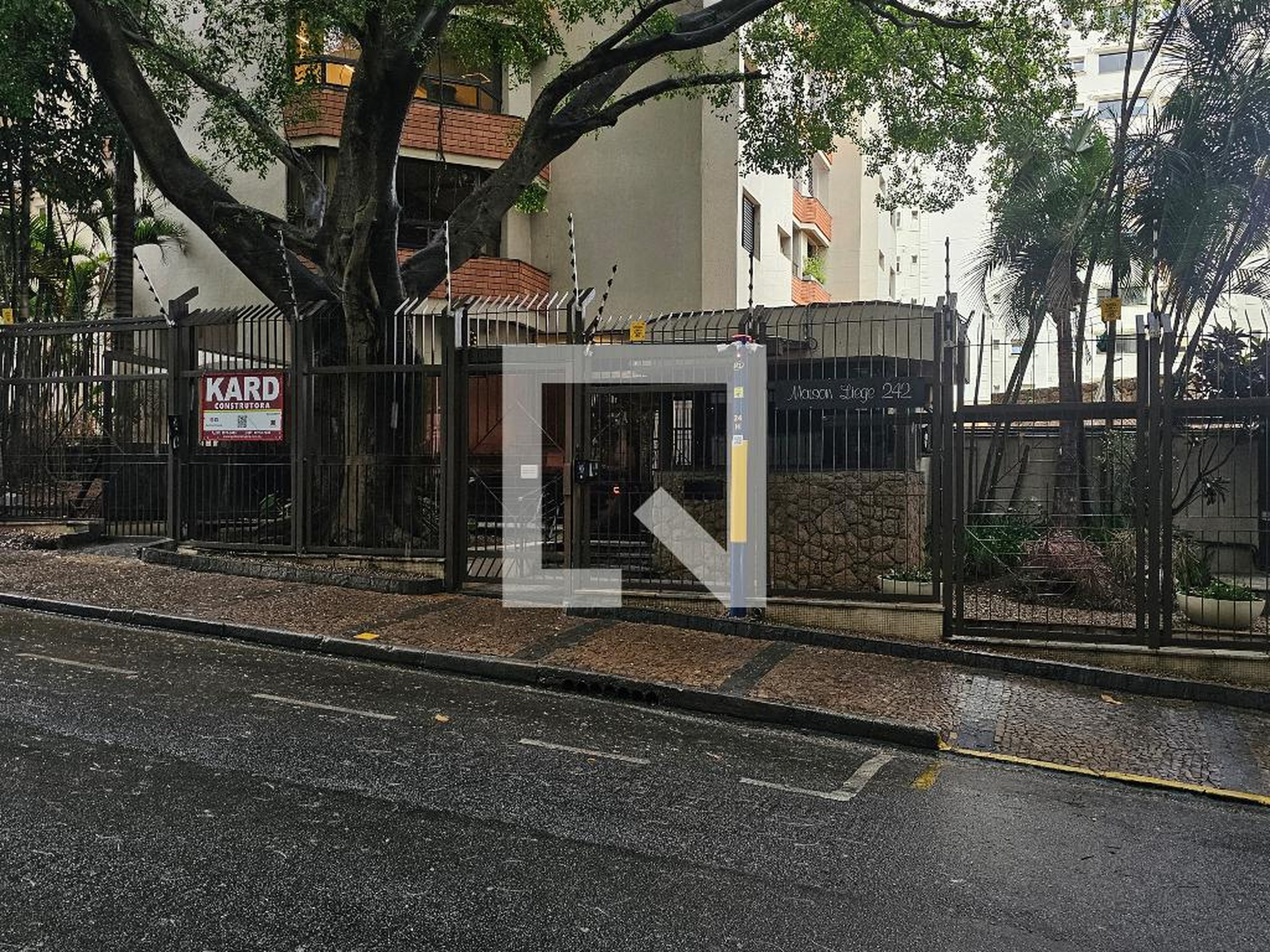 Fachada Condomínio Maison Liege