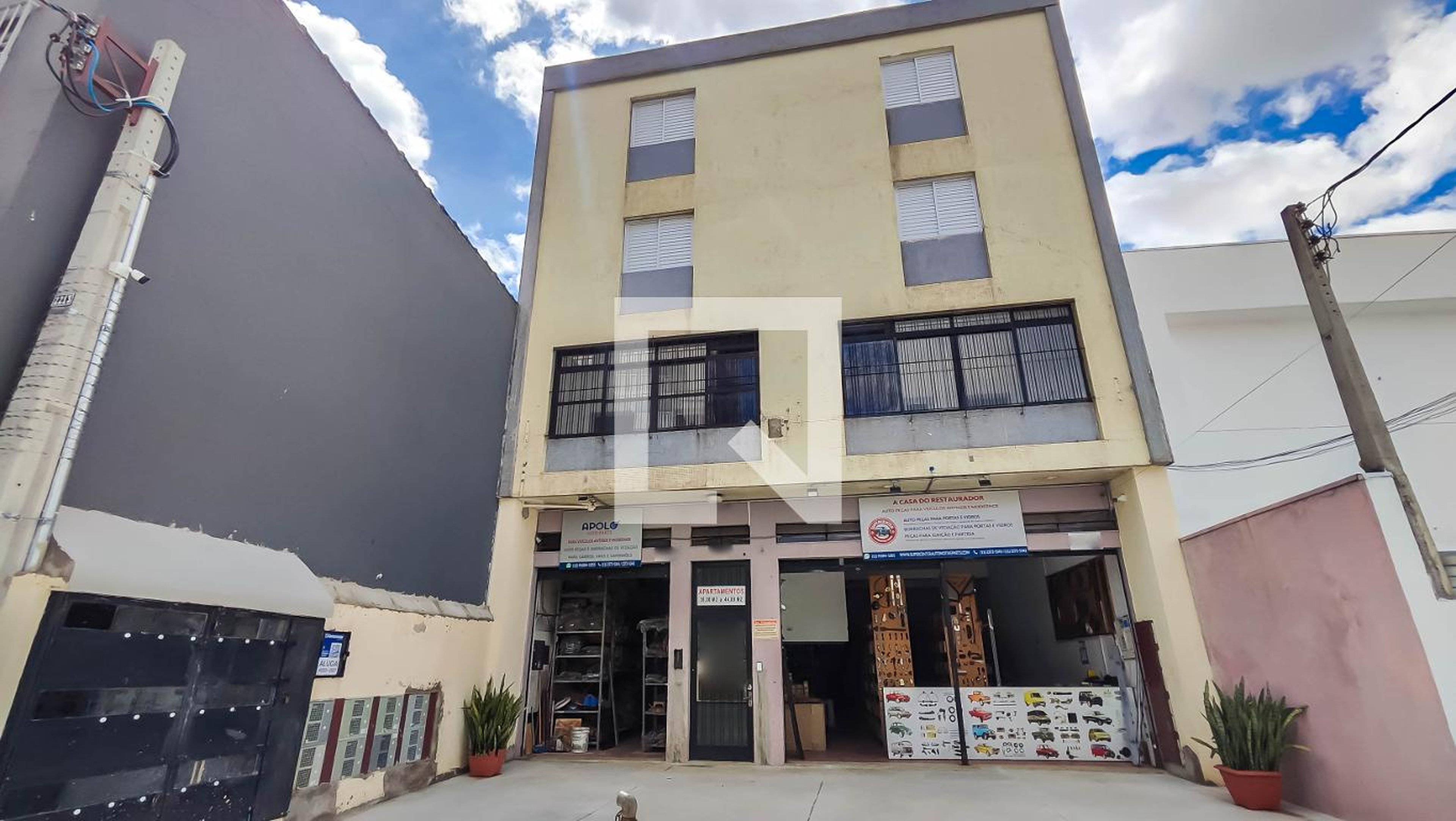 Fachada do Prédio Condomínio em Avenida Casa Verde, 2213