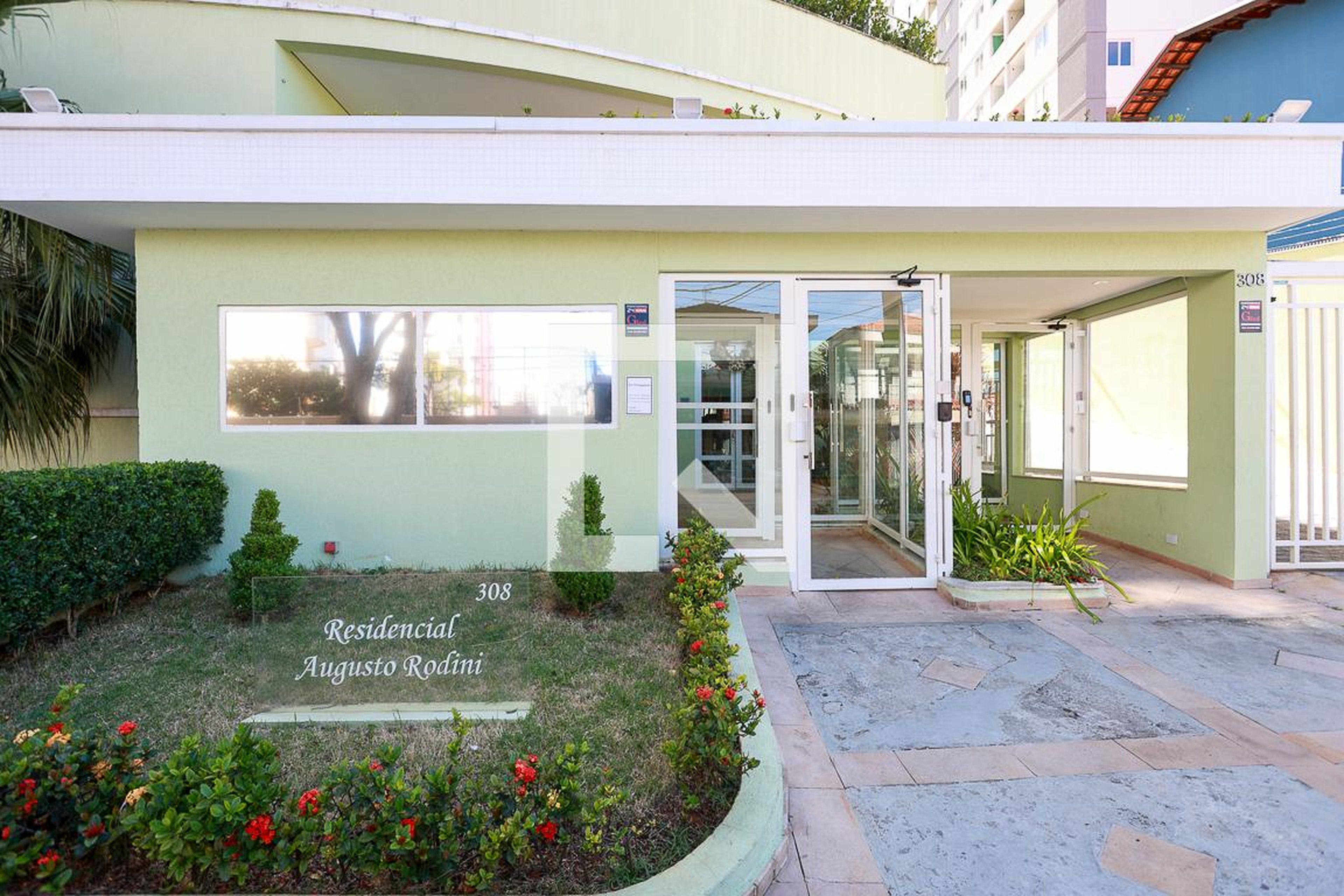 Fachada do condomínio Residencial Augusto Rodini