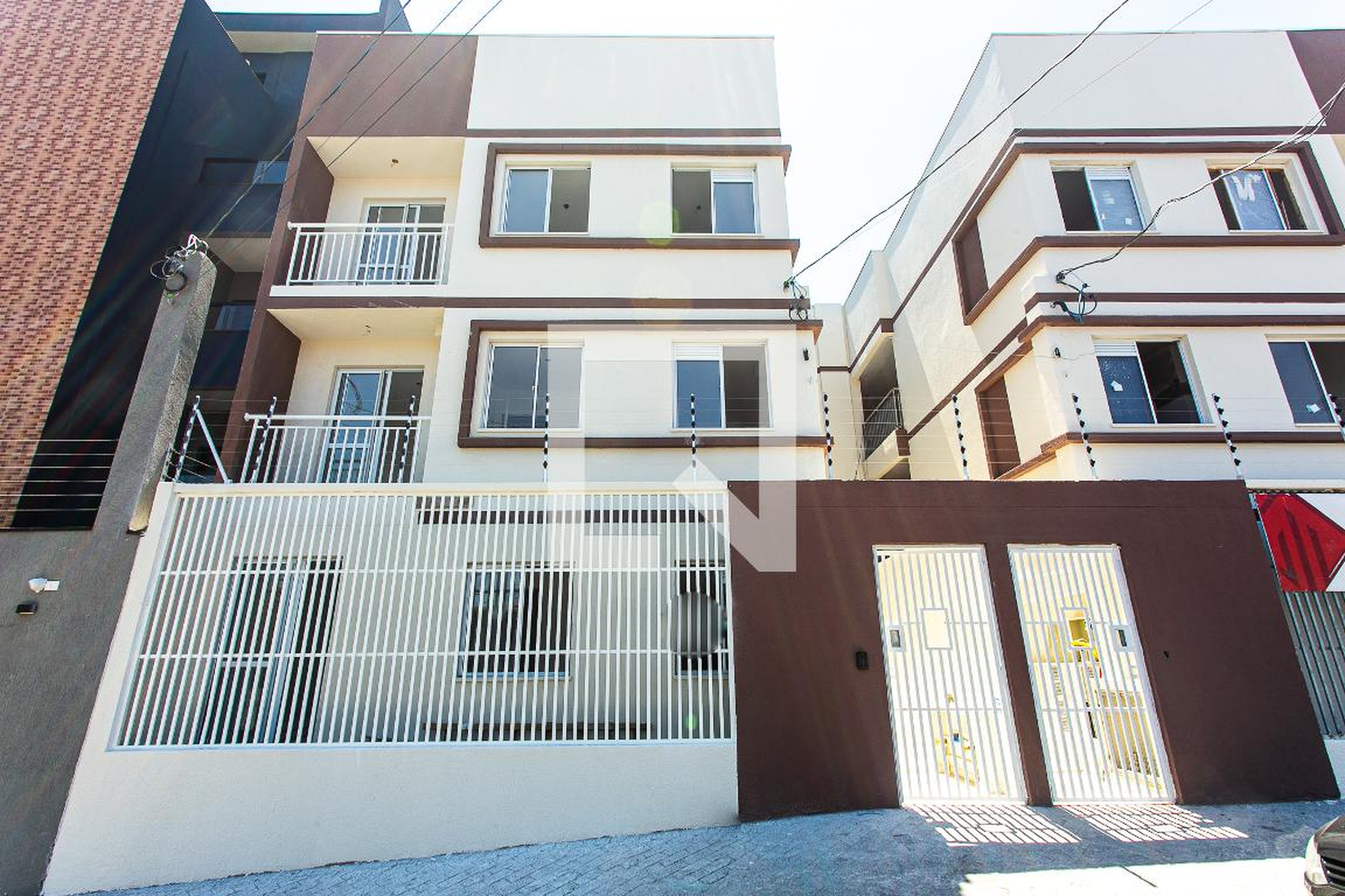 Fachada Condomínio em Rua Antônio Juvenal, 209