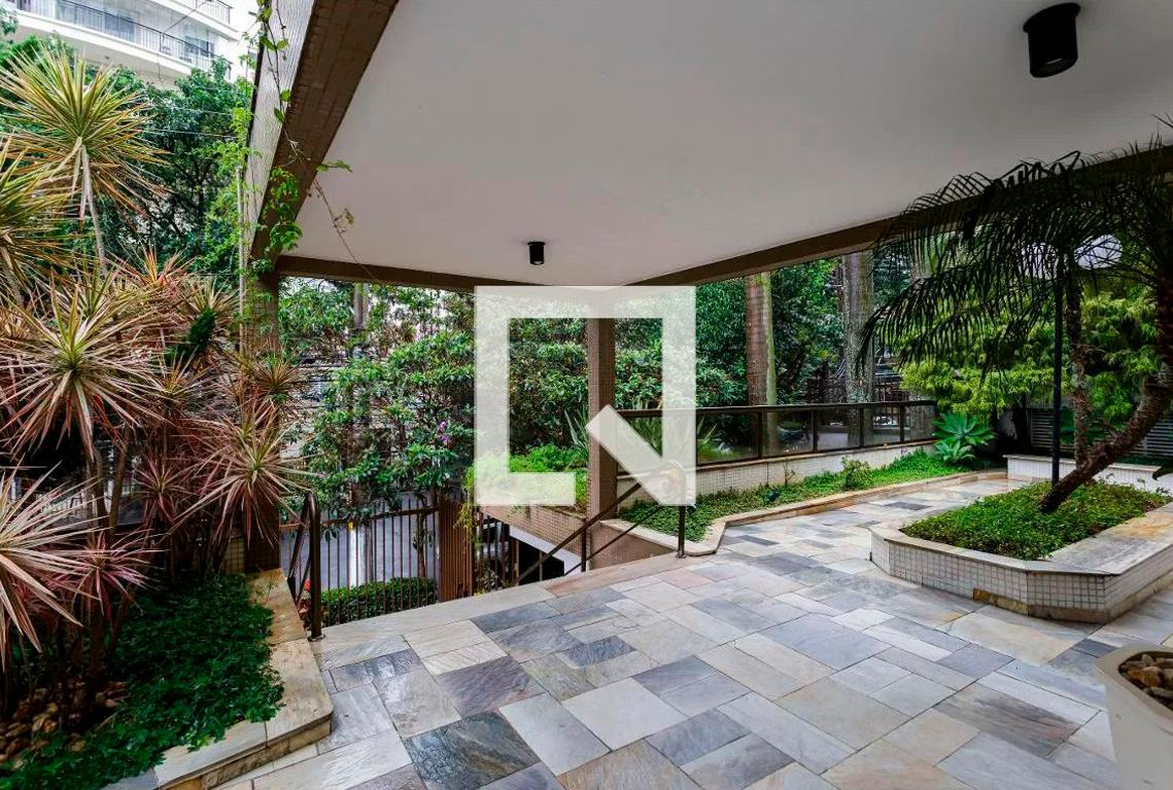 Entrada - Edifício Maison Noblesse