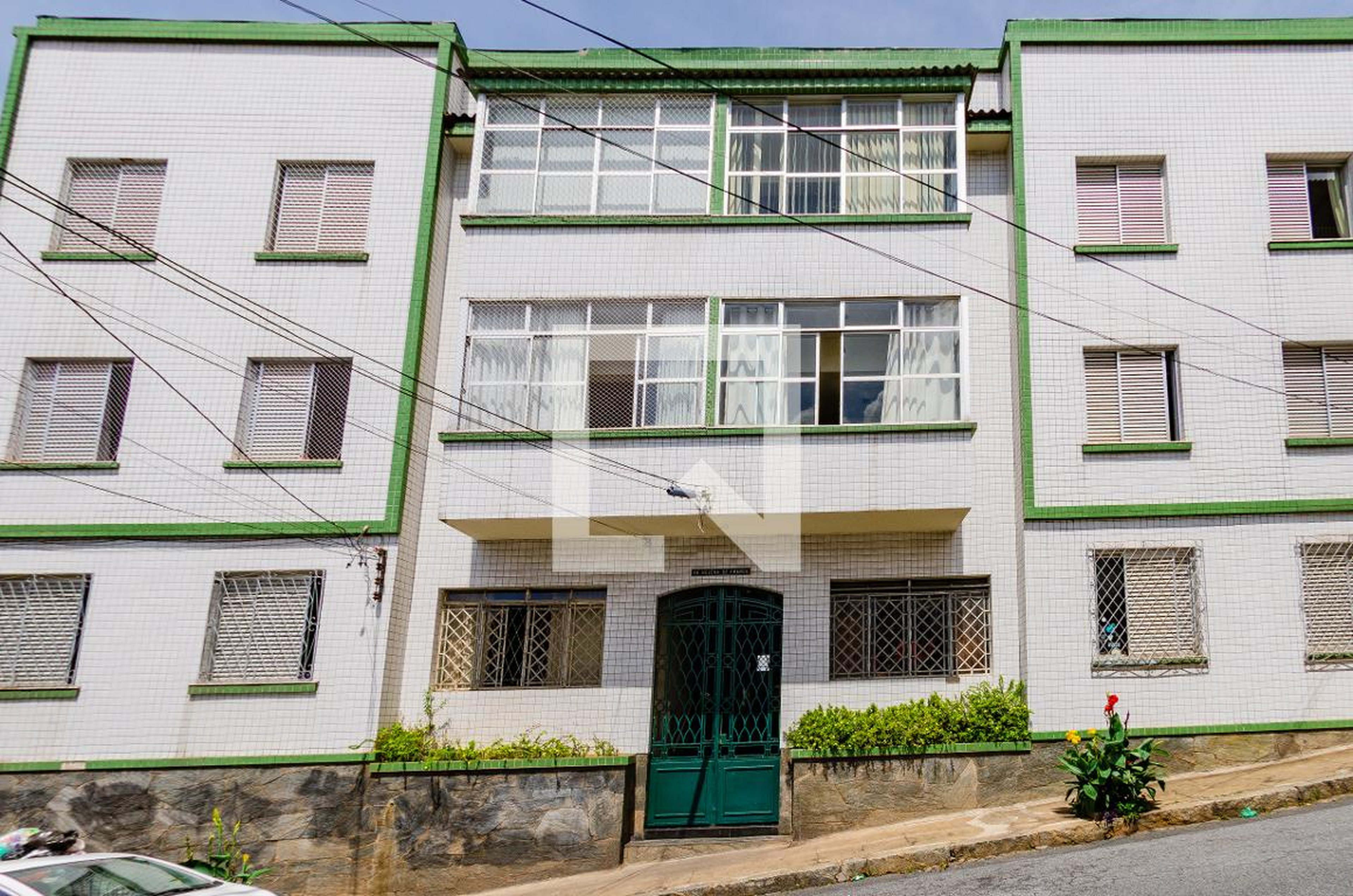 Fachada Condomínio em Rua Aristóteles Caldeira, 755