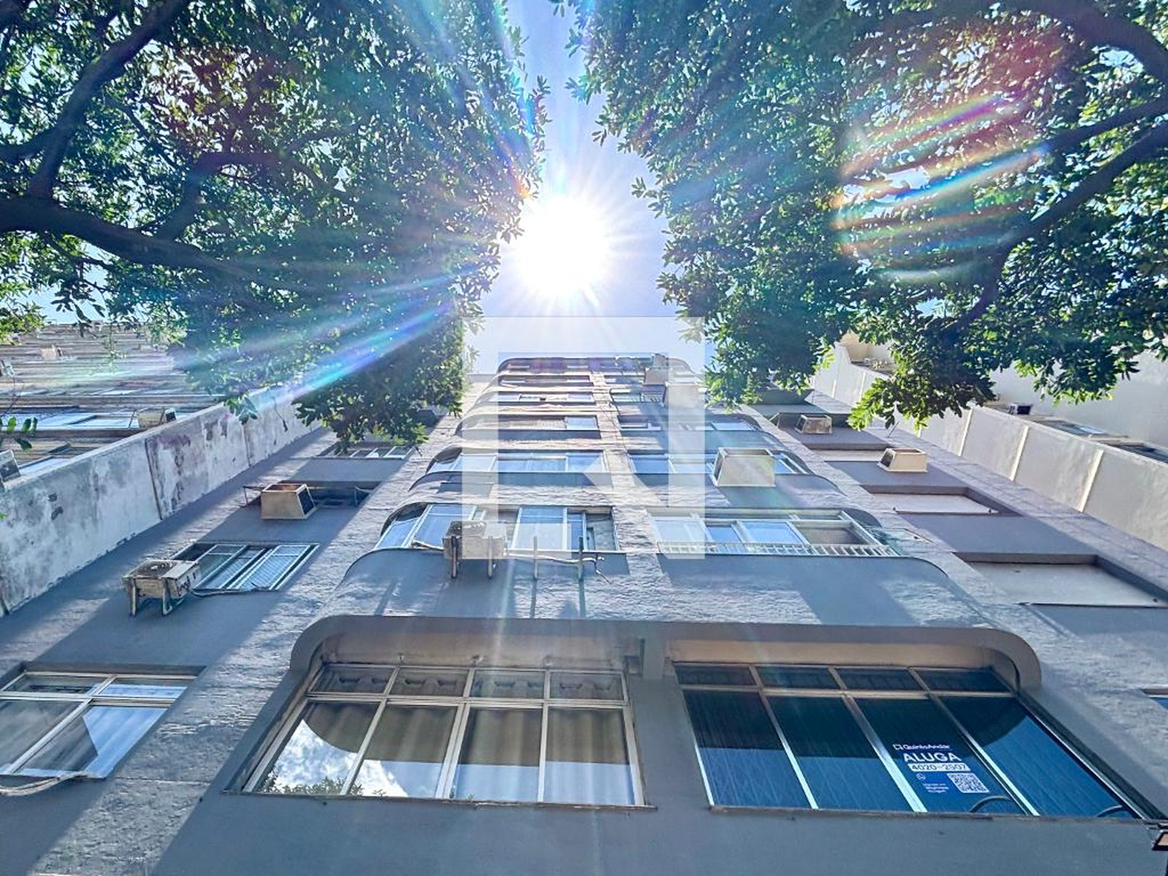 Fachada Condomínio em Rua Princesa Isabel, 236