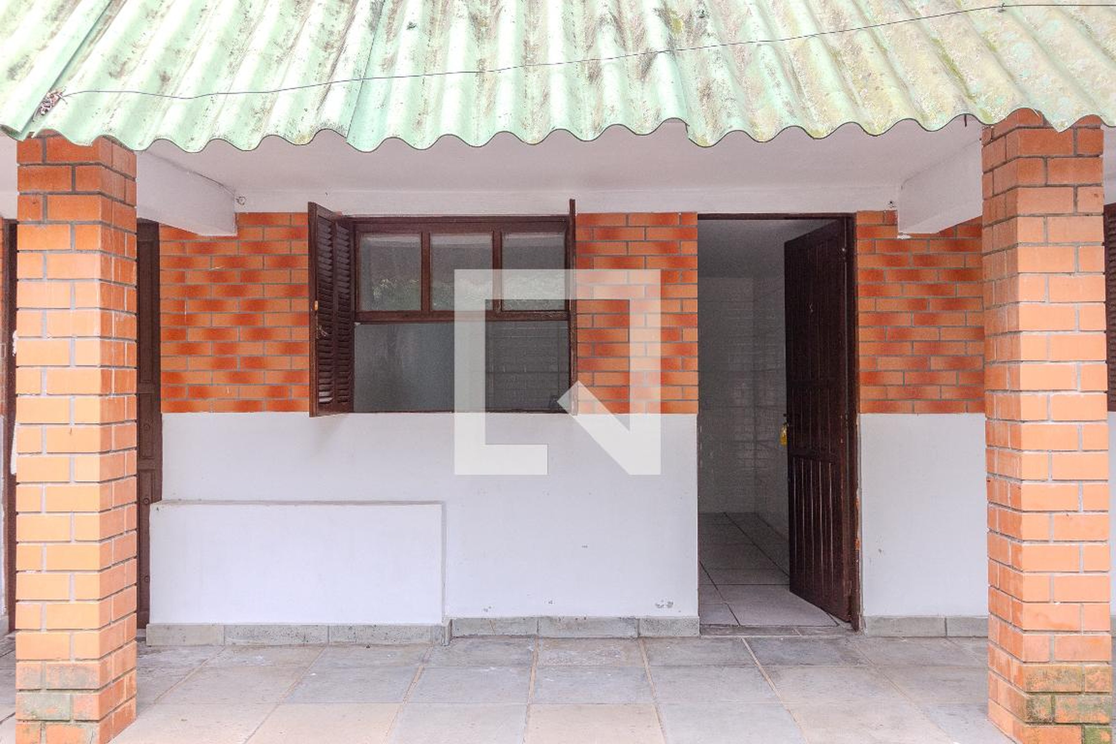 Fachada Condomínio em Rua Vicente da Fontoura, 457