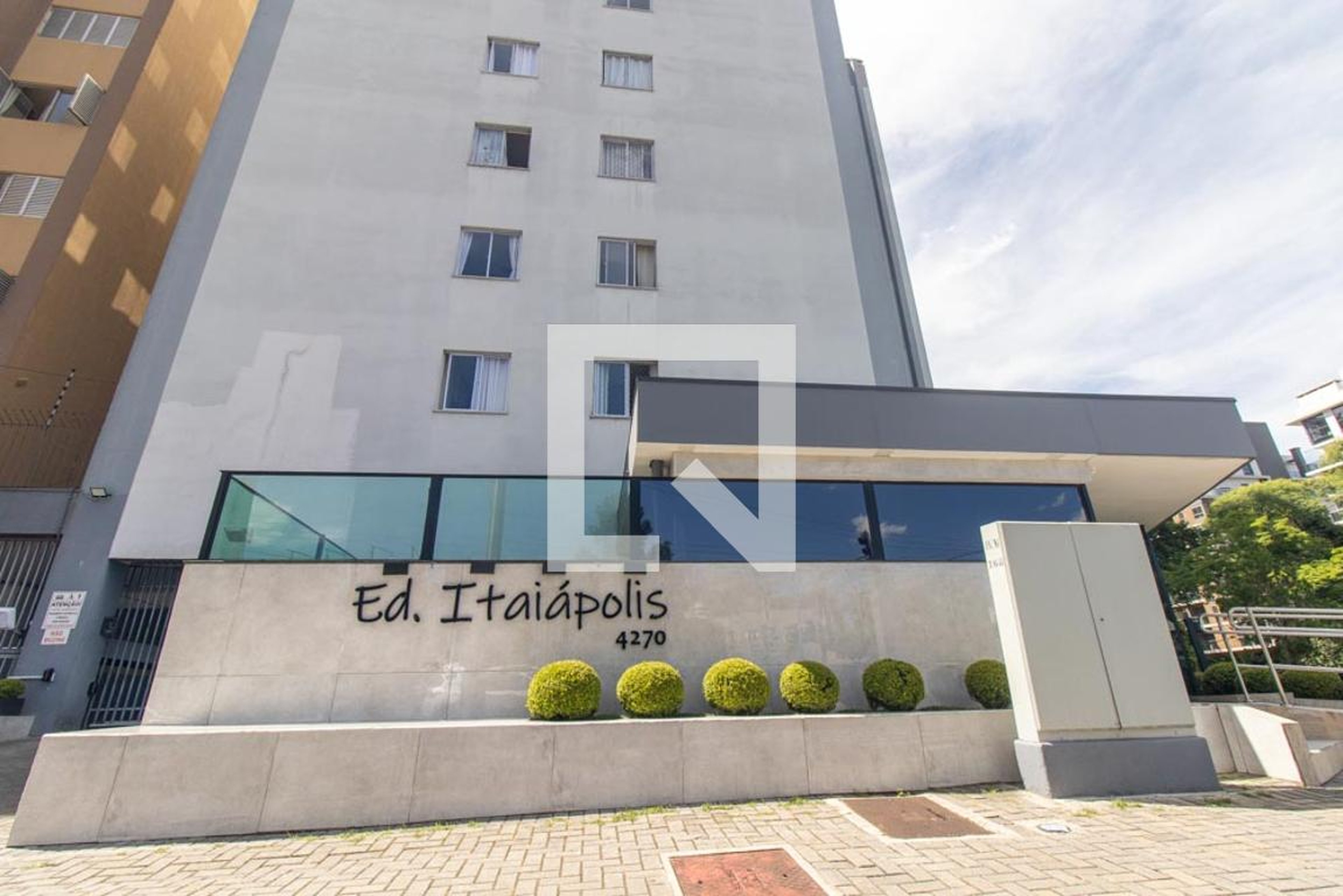 Fachada do Condomínio Edifício Itaiápolis