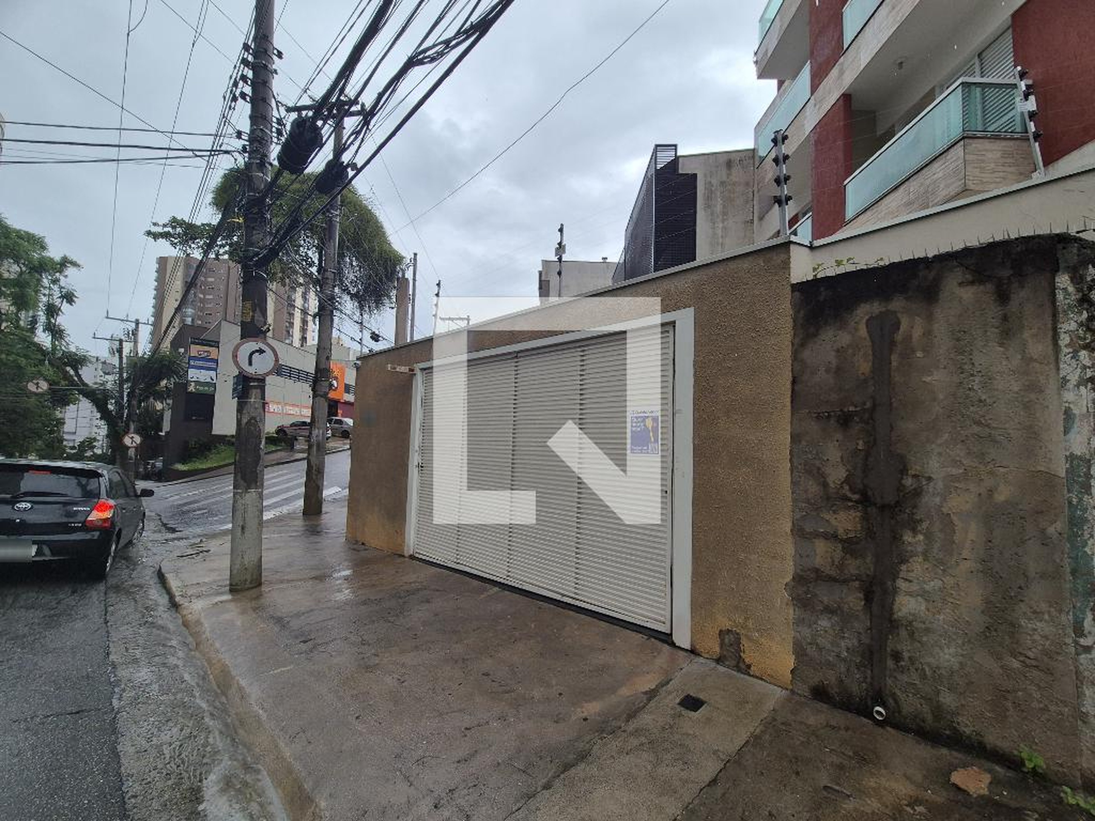 Fachada Condomínio em Rua Xingu, 130