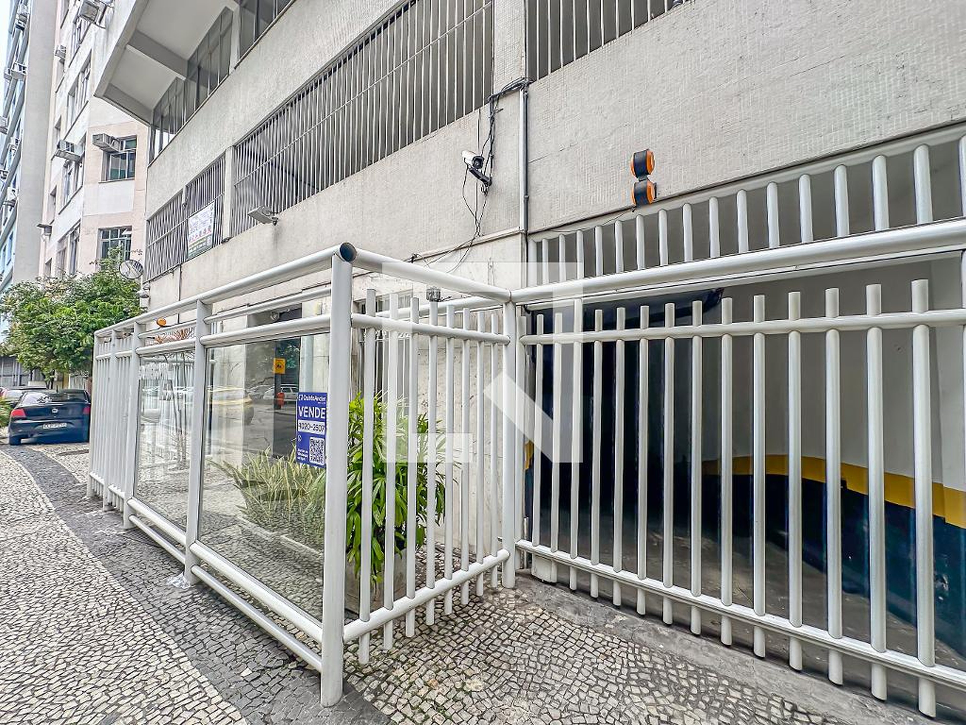 Fachada Condomínio em Rua Conde de Baependi, 133