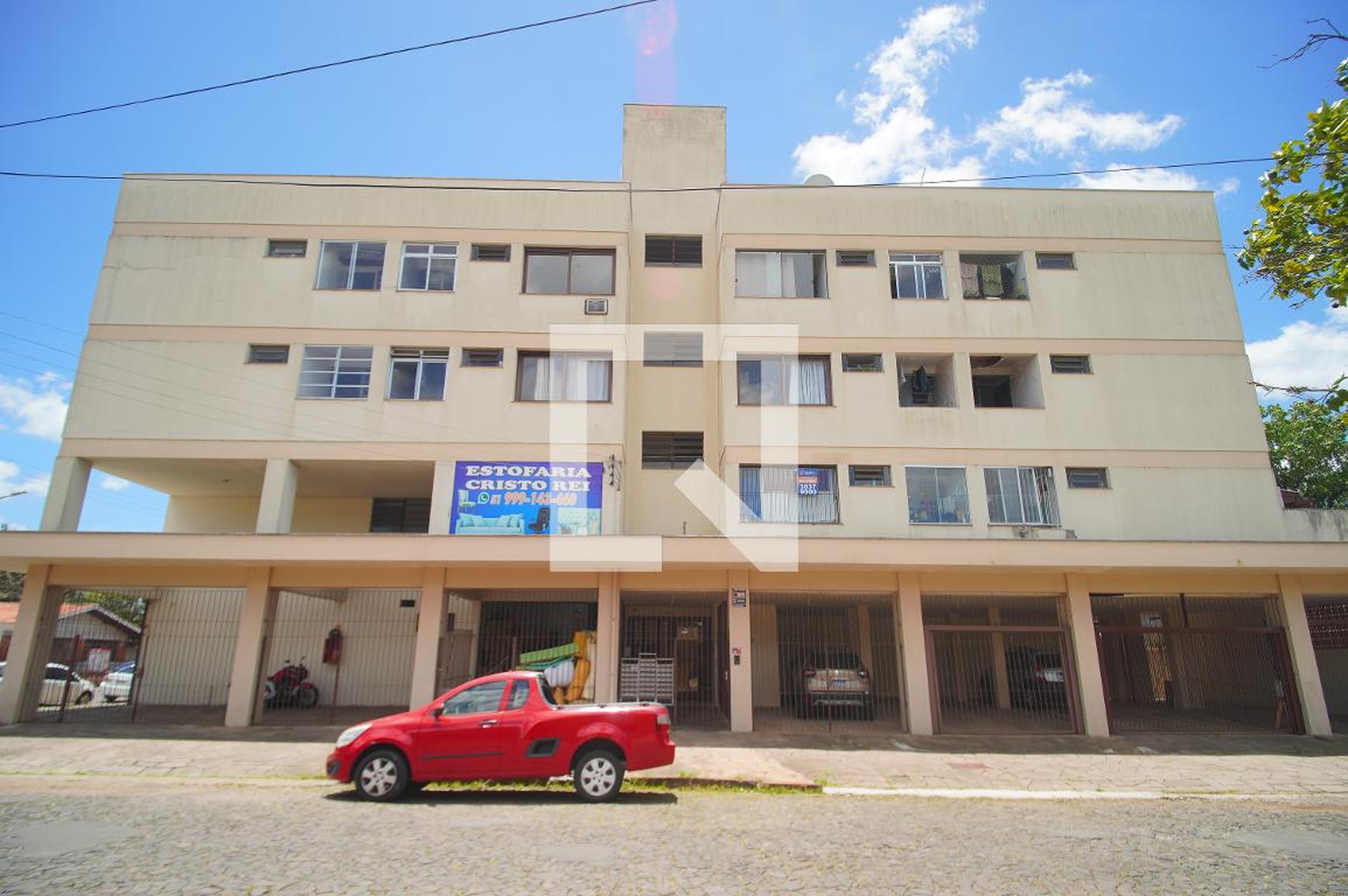 Fachada Condomínio em Rua Nóbrega, 289