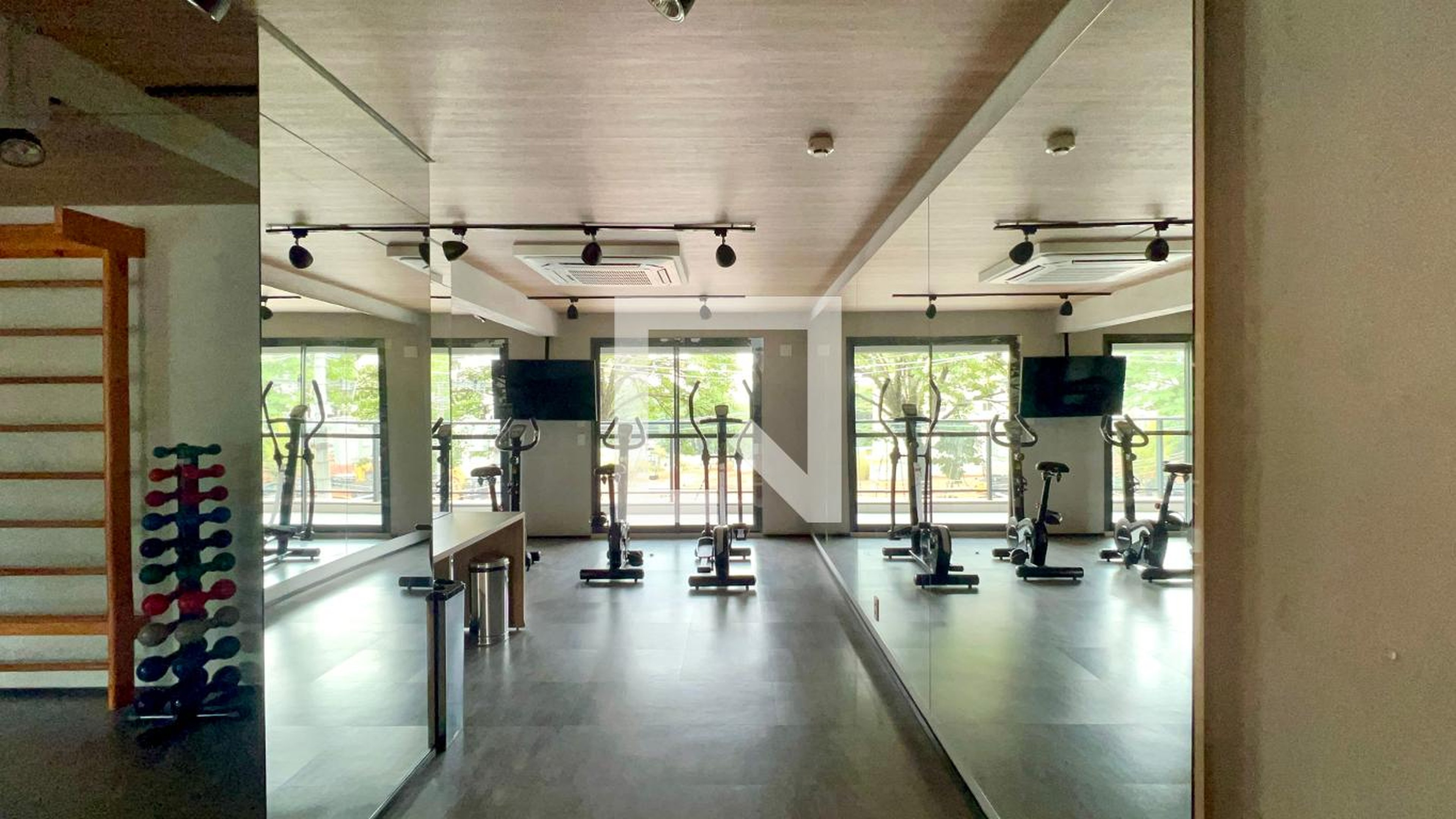 Academia - Haus Mitre