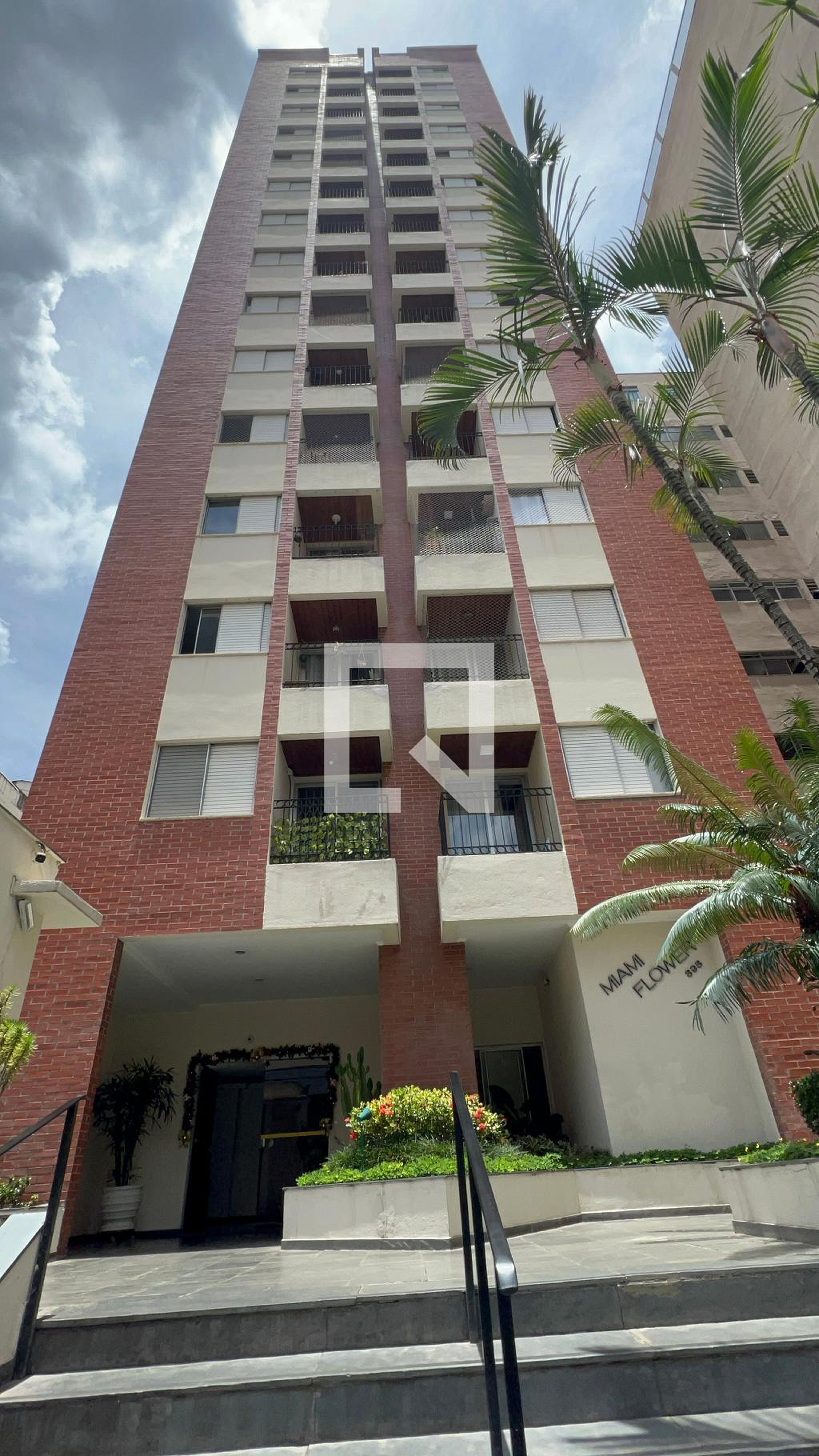 Fachada Condomínio Miami Flower