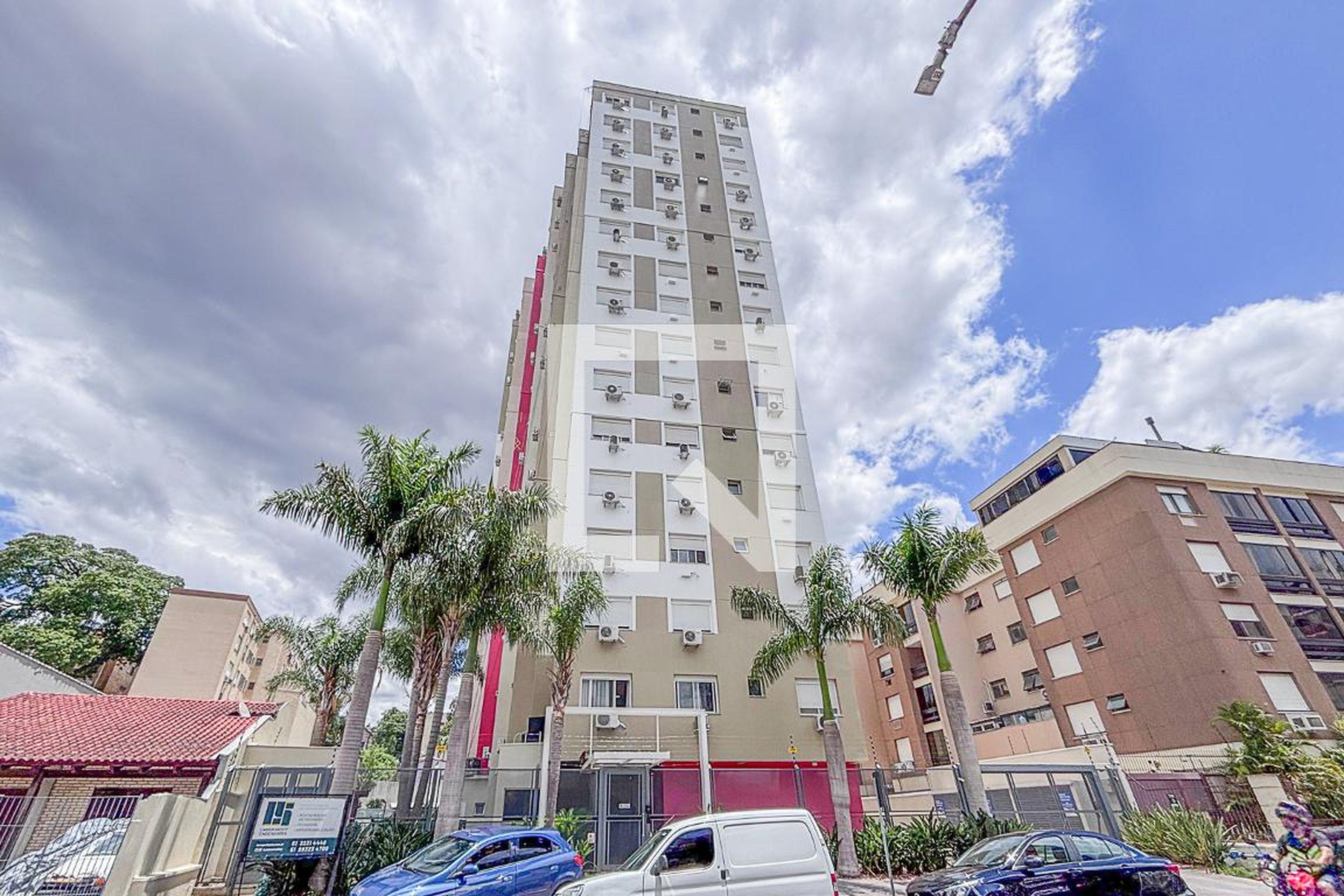 Fachada Condomínio em Rua São Luís, 1603