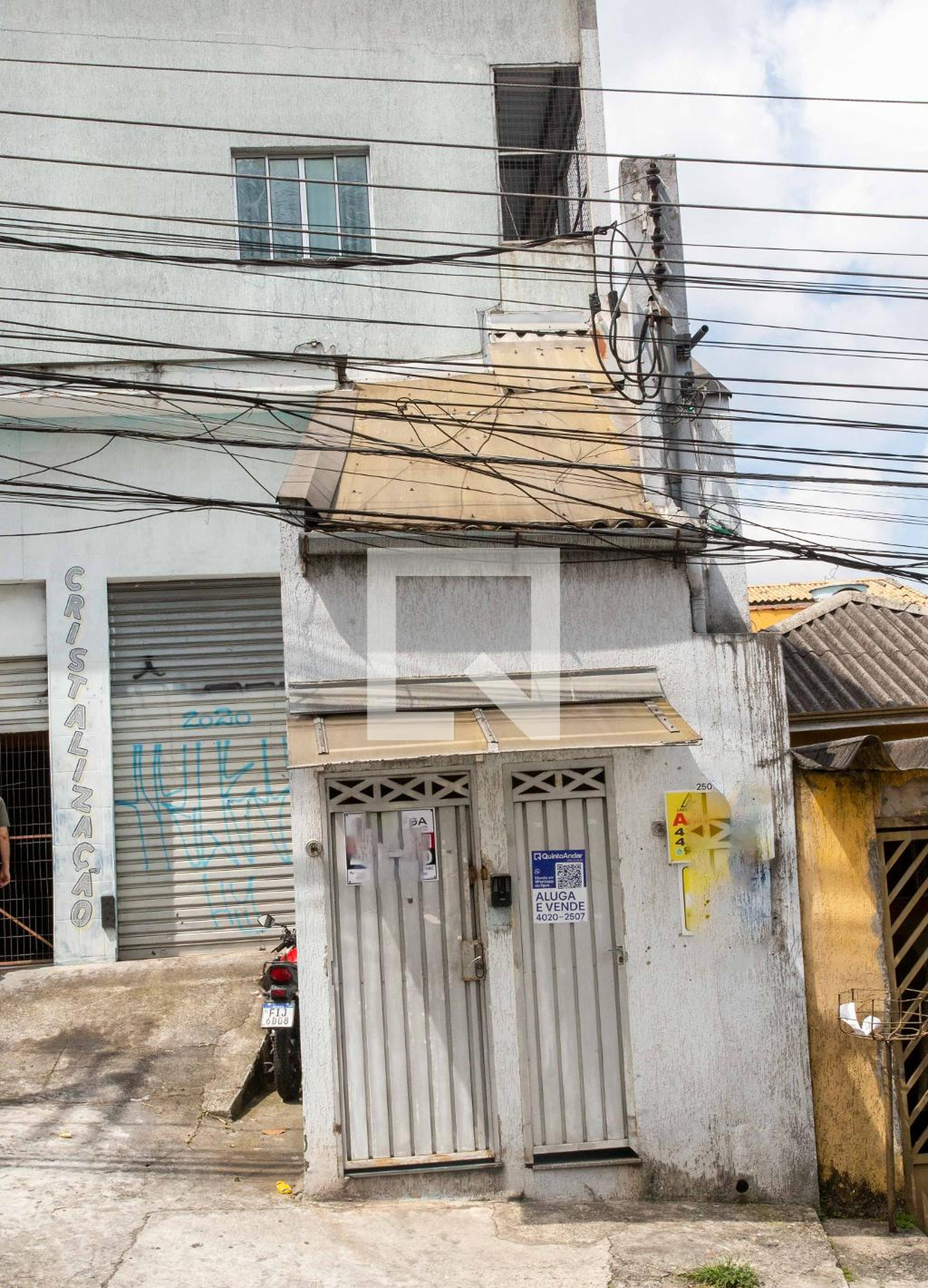 Fachada Condomínio em Avenida Água Funda, 715