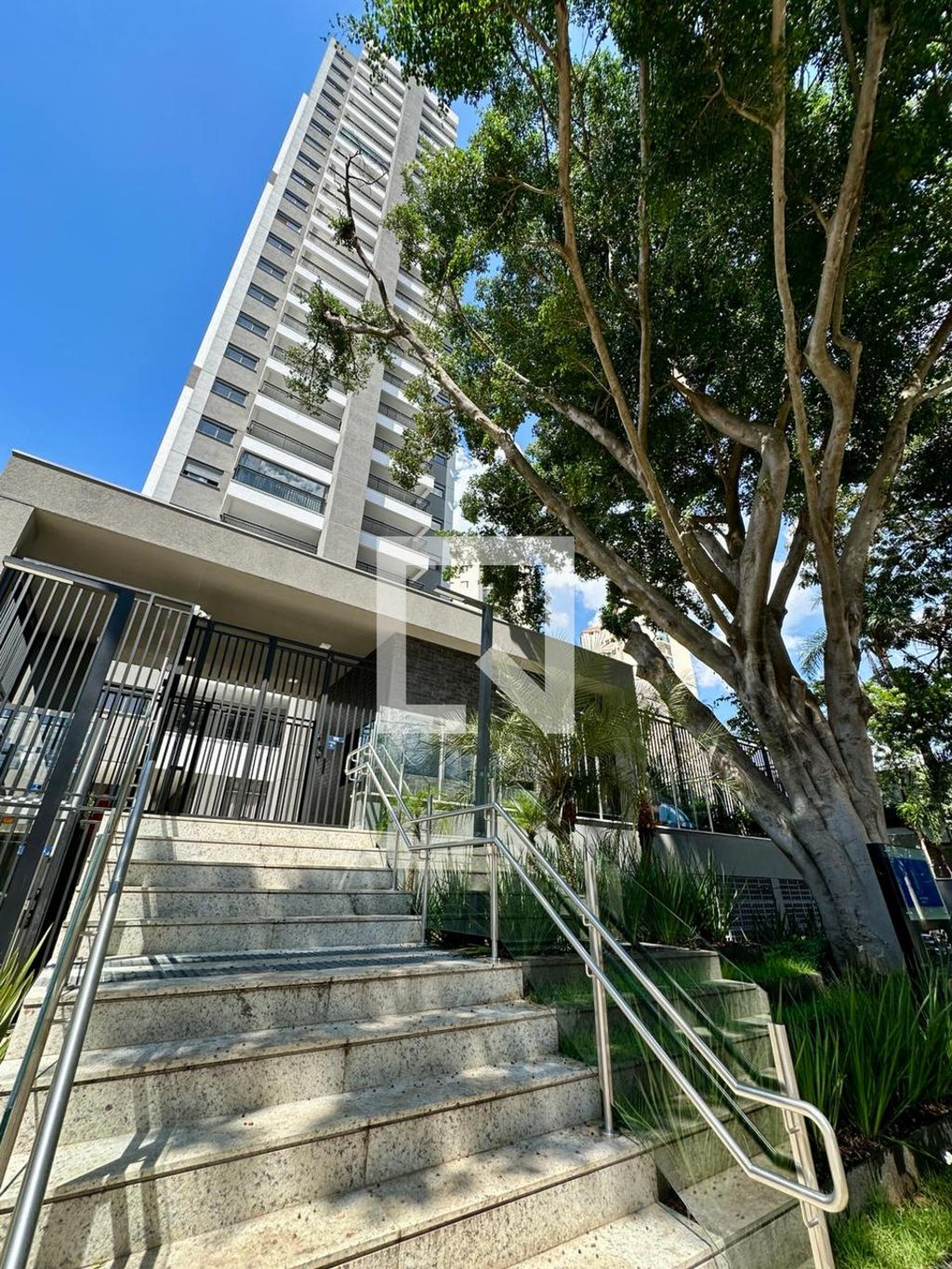 Fachada Condomínio Gran Maia Giardino