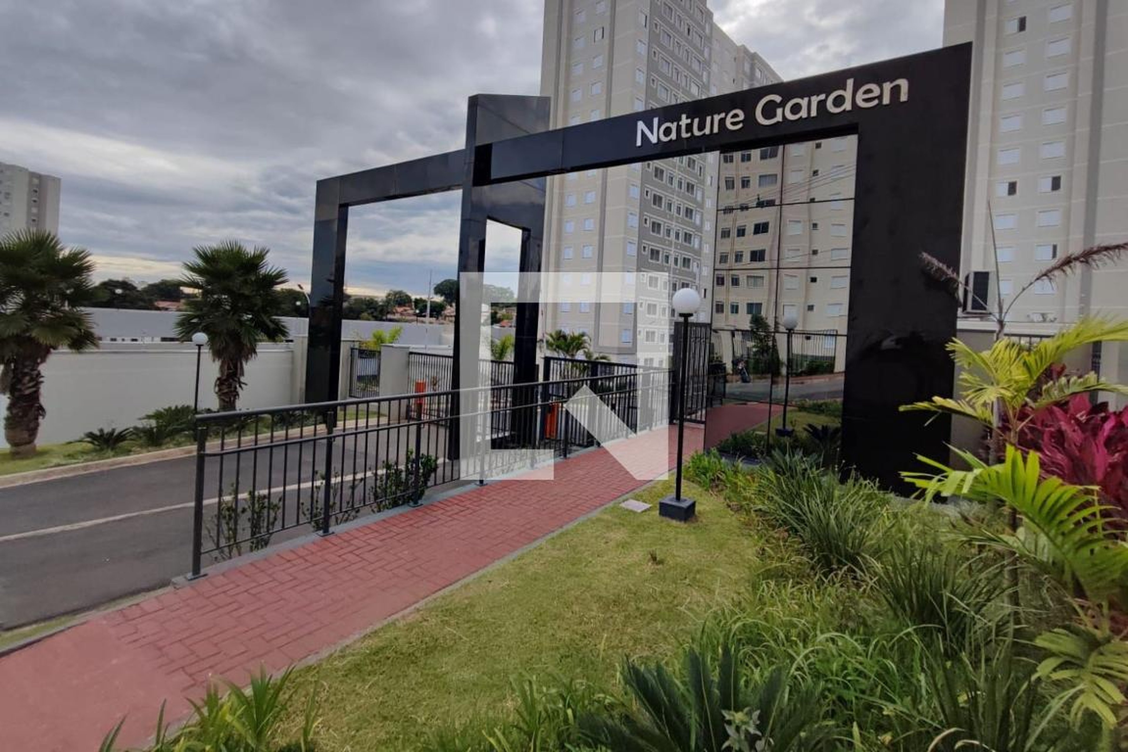 Fachada do Condomínio Condomínio Nature Garden