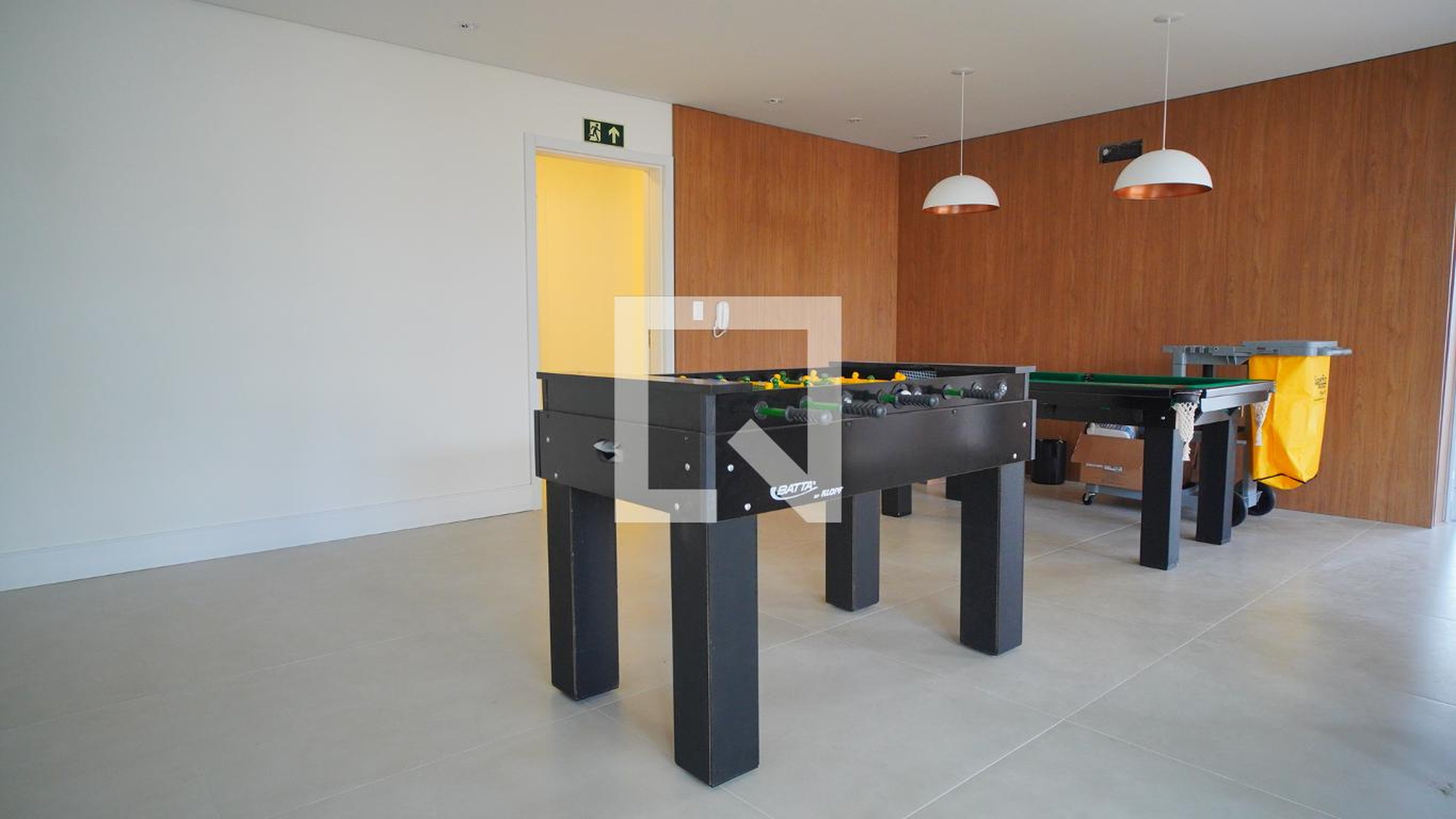 Sala de Jogos - CH 421