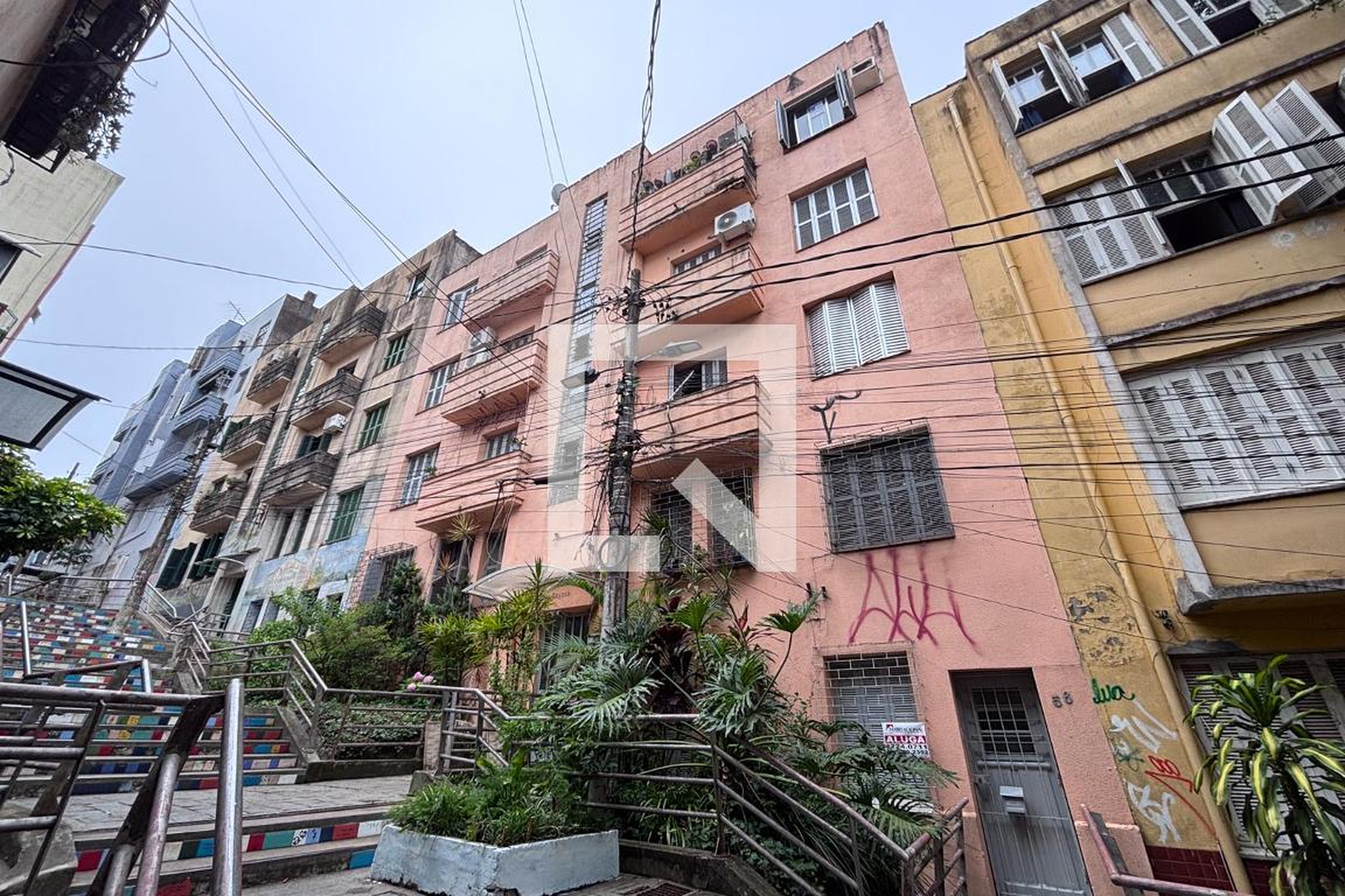 Fachada Condomínio 24 de Maio