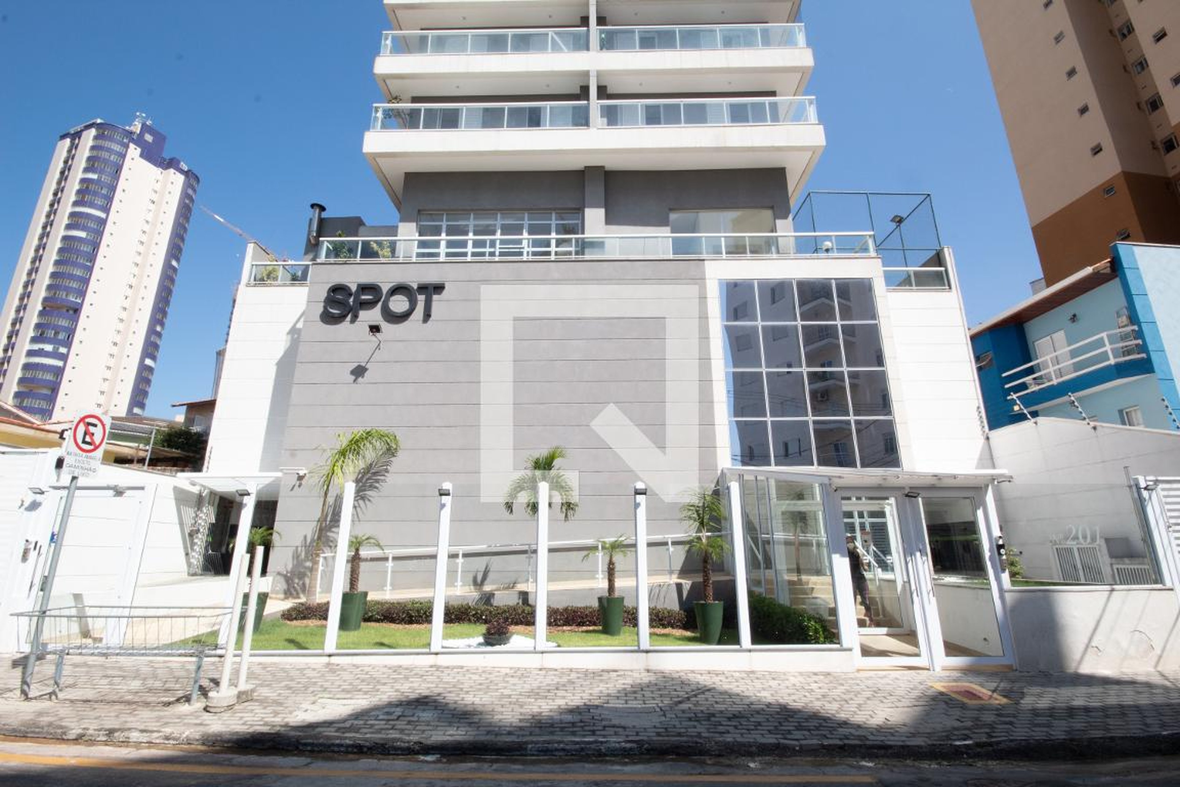 Fachada Condomínio Spot 360