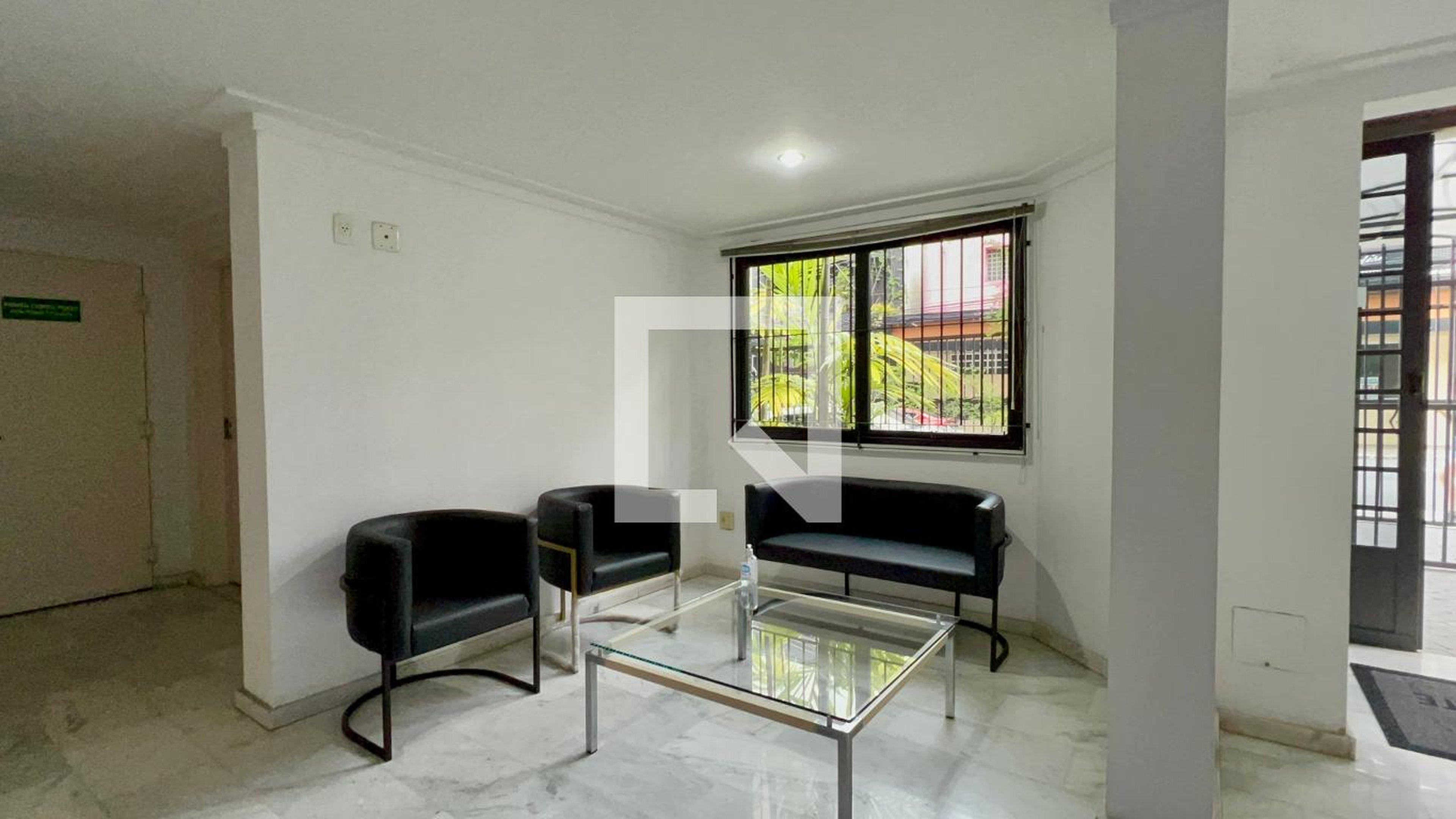 Hall de entrada - Port De Lá Villette