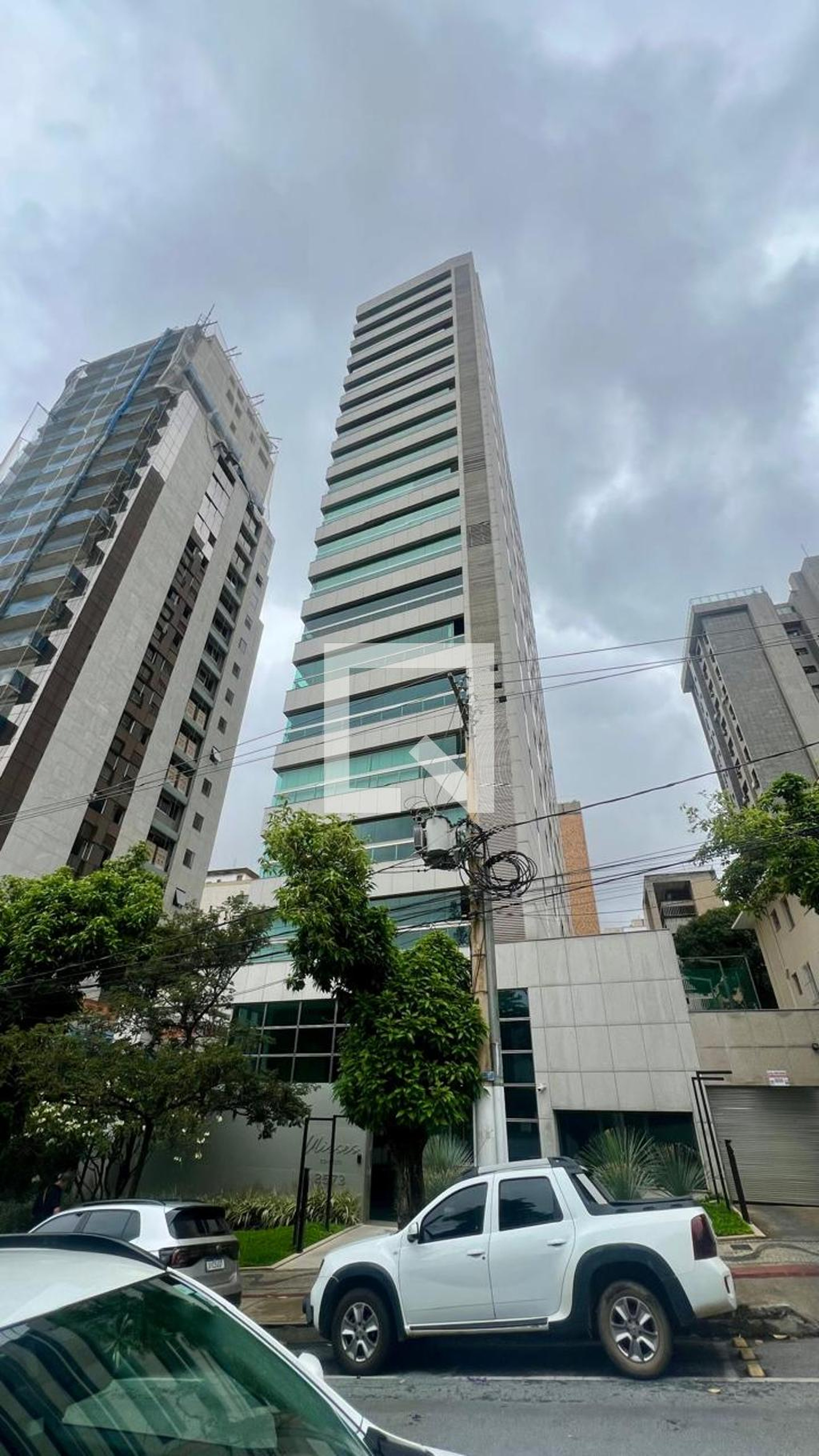 Fachada Condomínio em Rua Rio de Janeiro, 2573