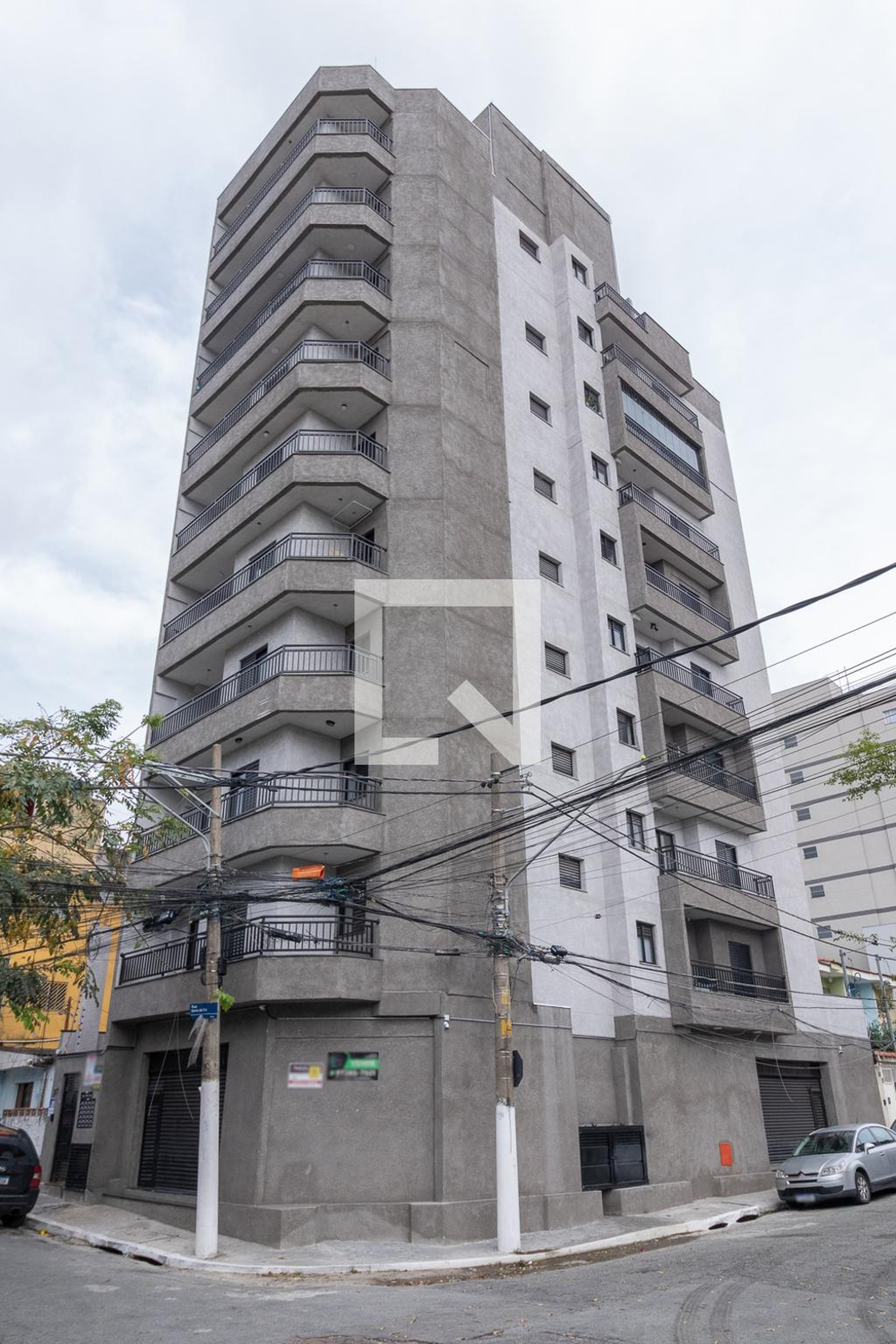 Fachada Condomínio em Rua Serra da Prata, 387