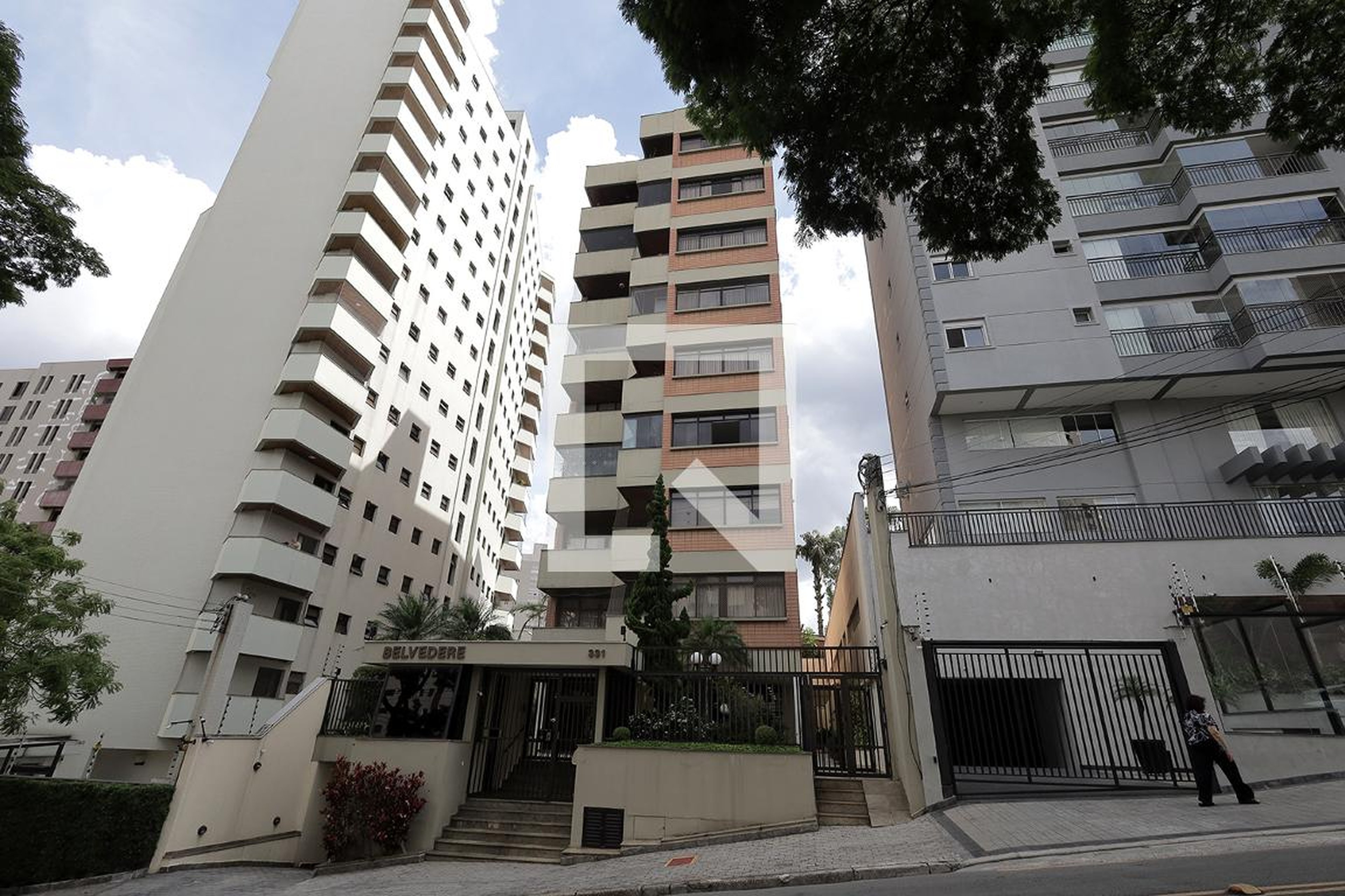 Fachada Condomínio em Avenida Doutor Cesário Bastos, 361