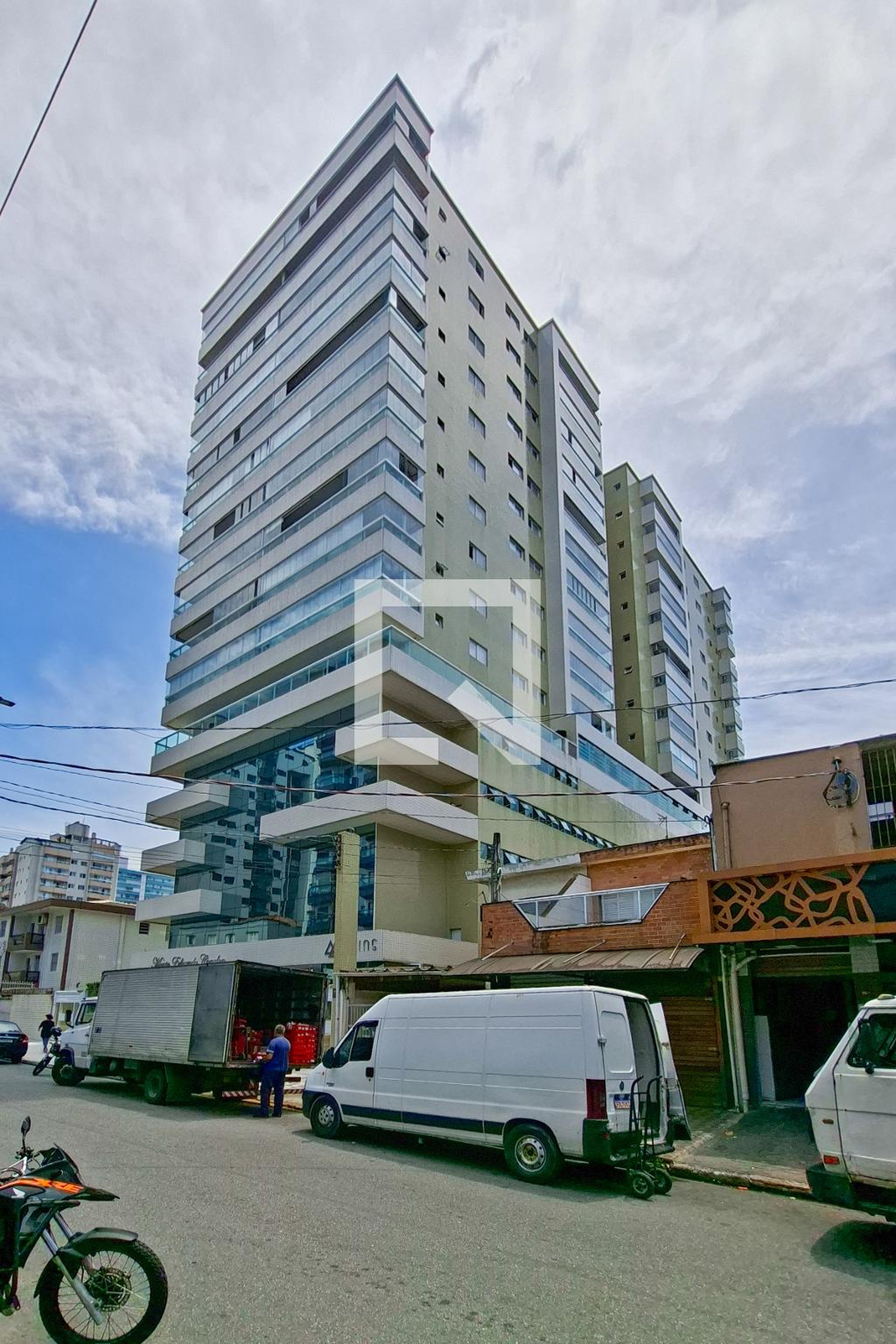 Fachada do Prédio Condomínio Twins Coralon