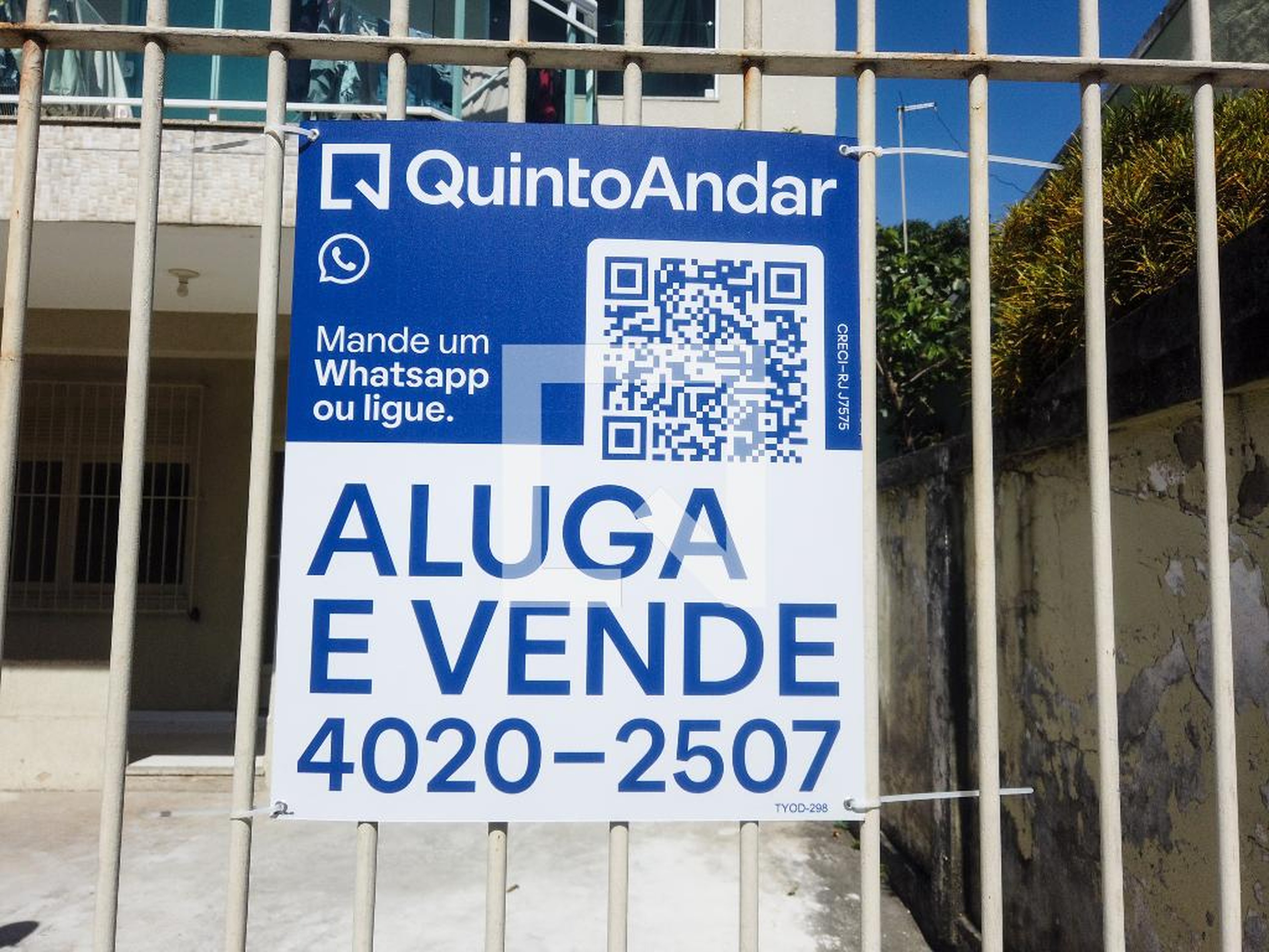 Fachada Condomínio em Rua Opinião Liberal, 90