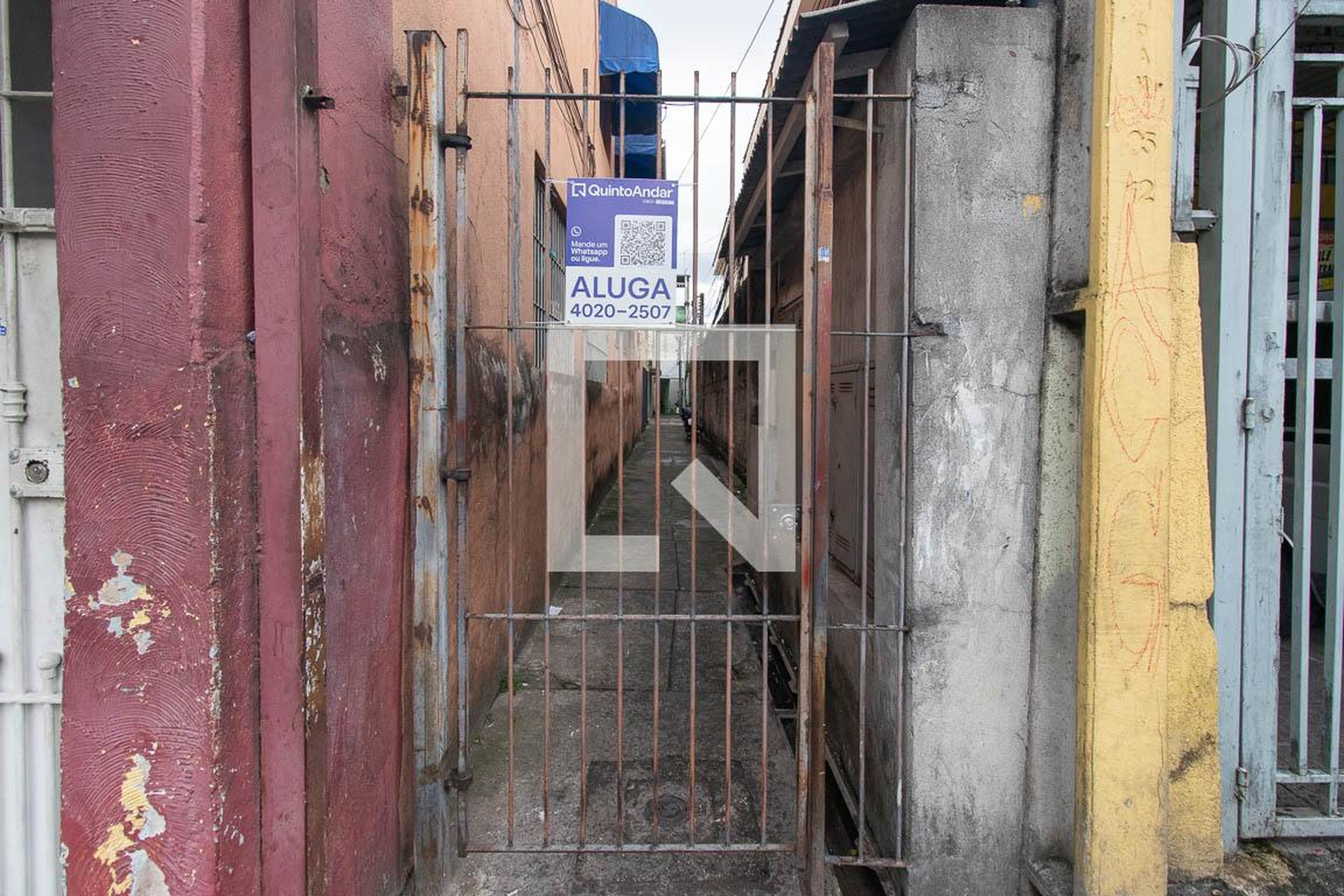 Fachada Condomínio em Rua José Ferreira Guimarães, 5