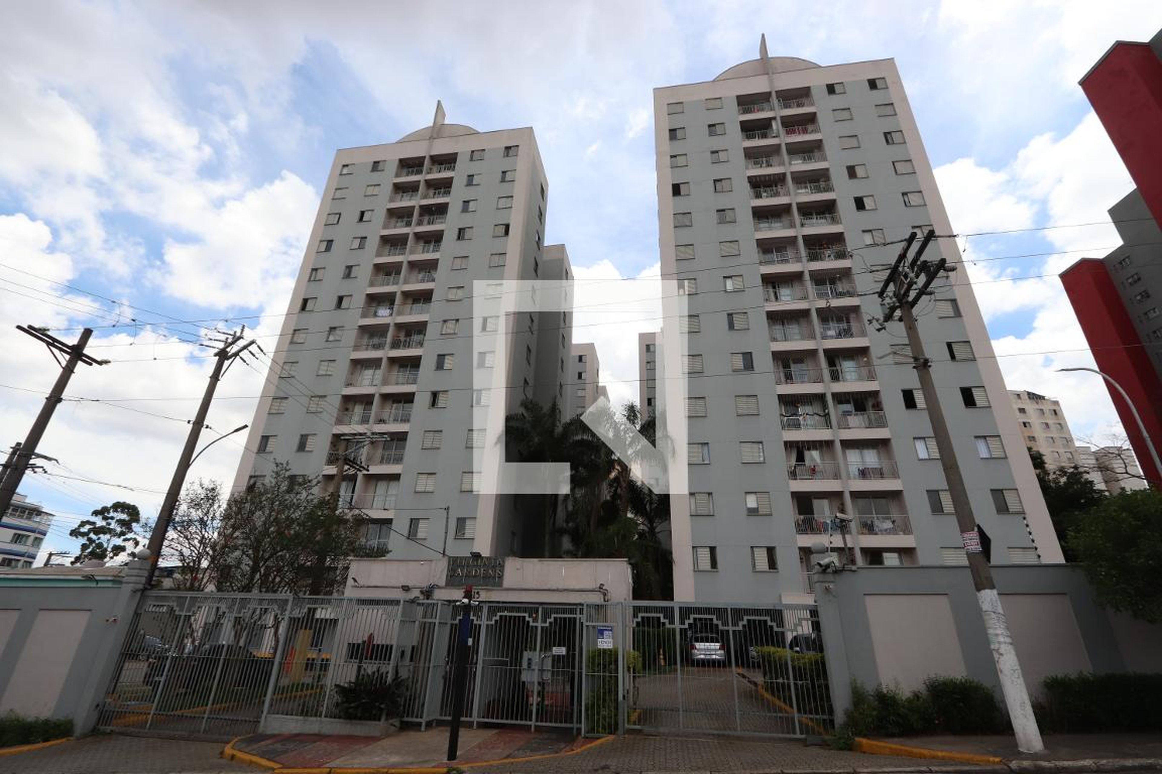 Fachada Condomínio em Rua Solidônio Leite, 2400