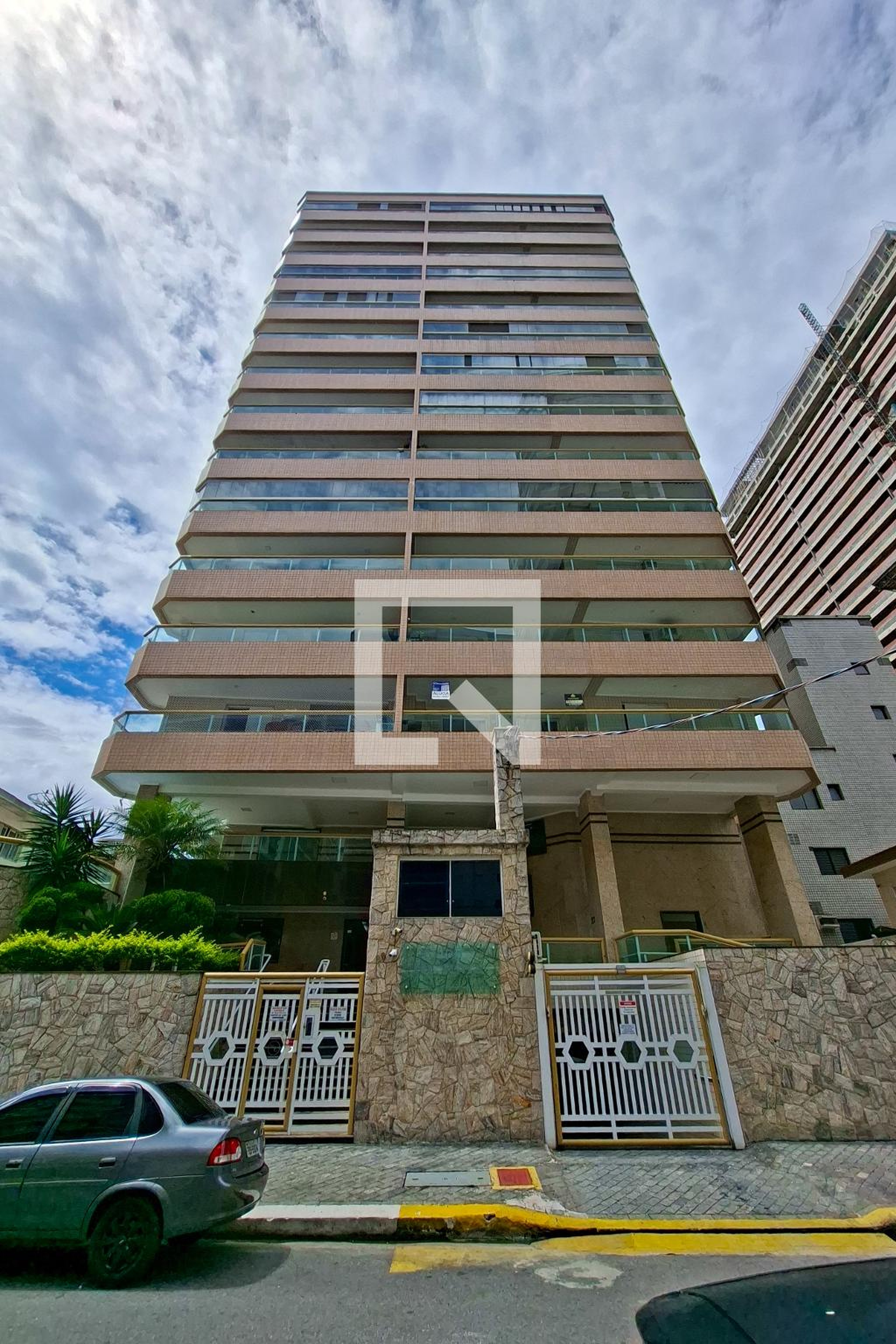 Fachada do Prédio Condomínio Rosana