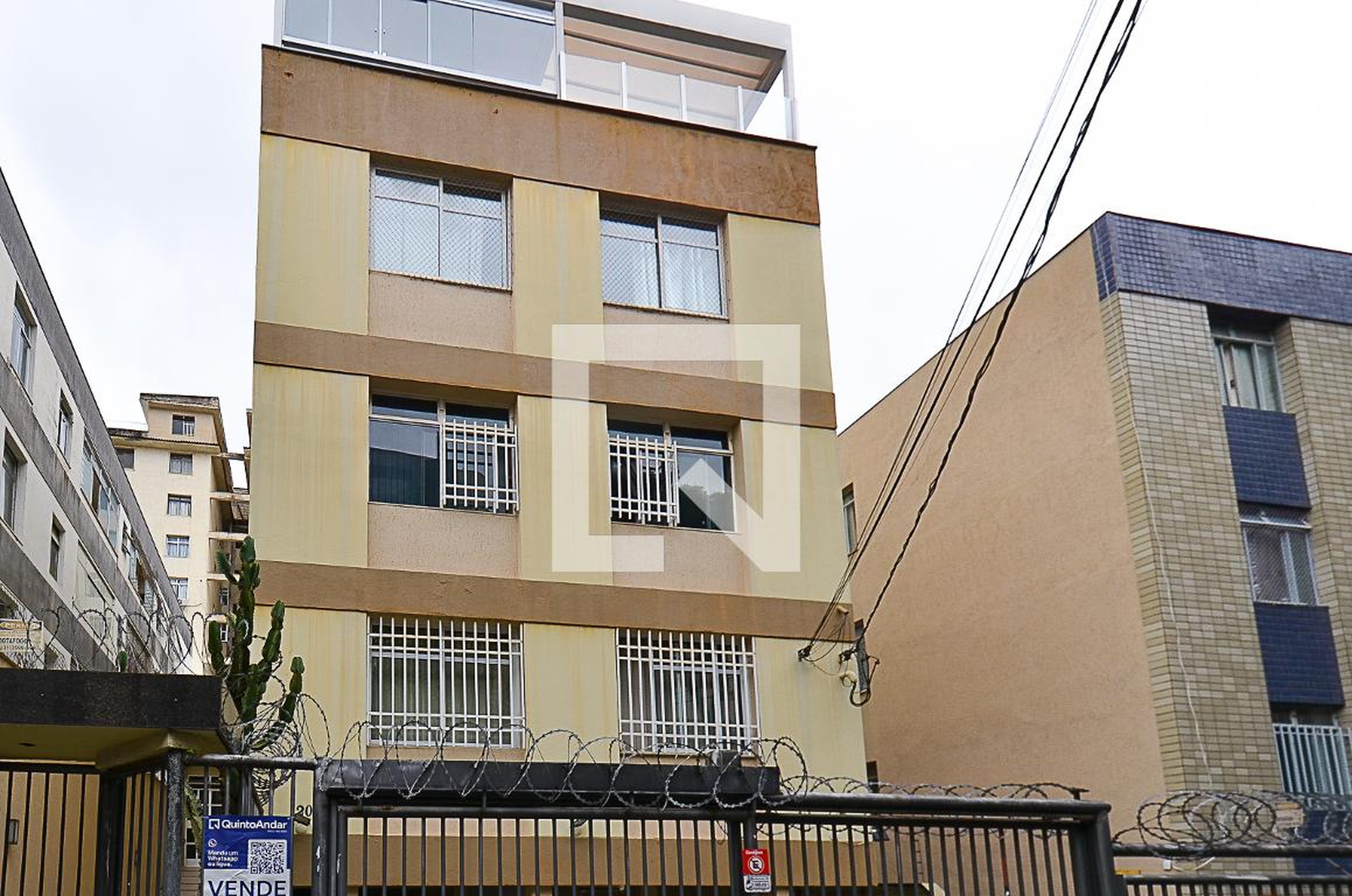 Fachada Condomínio em Rua Professor Pimenta da Veiga, 204