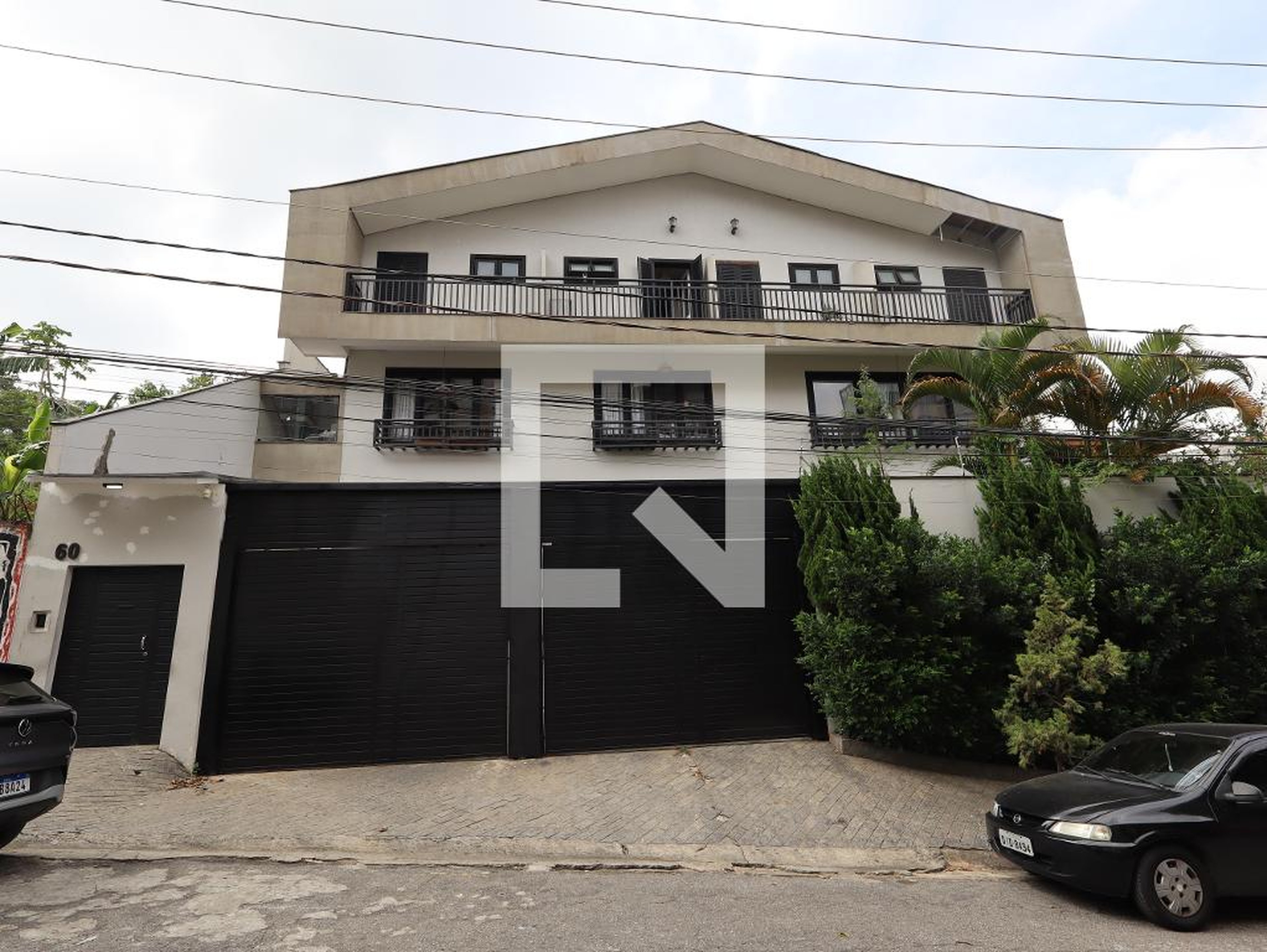 Fachada Condomínio em Rua Sérgio Paulo Freddi, 60