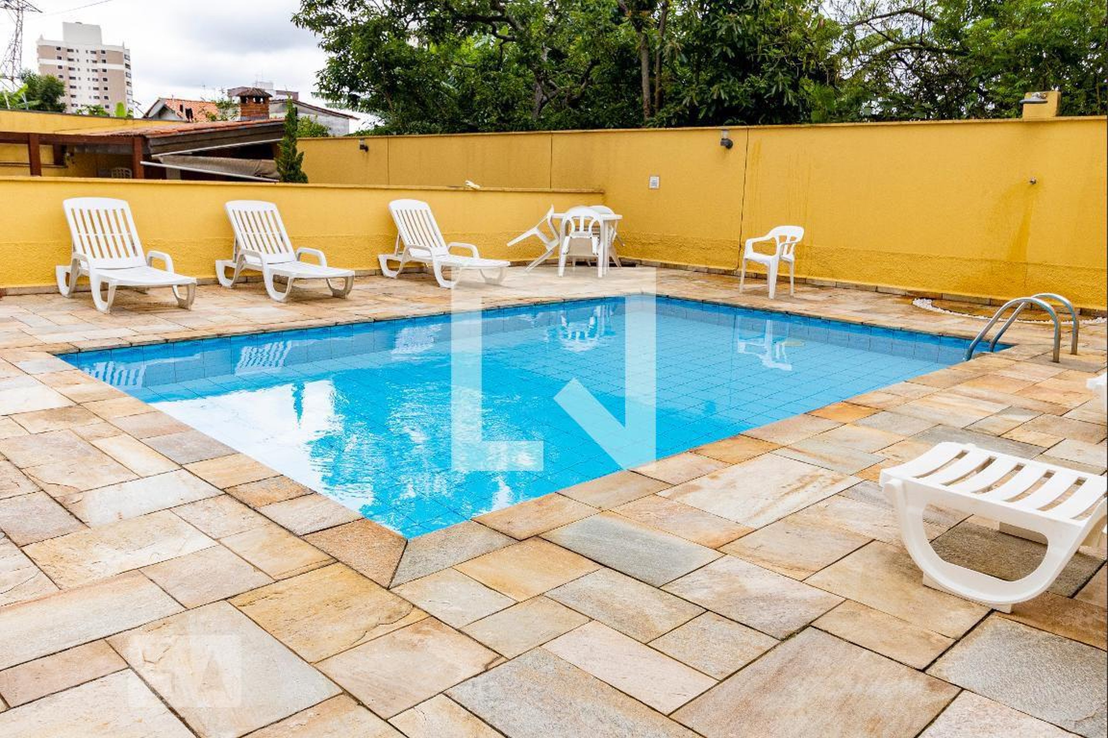 Piscina - Colinas Tropical