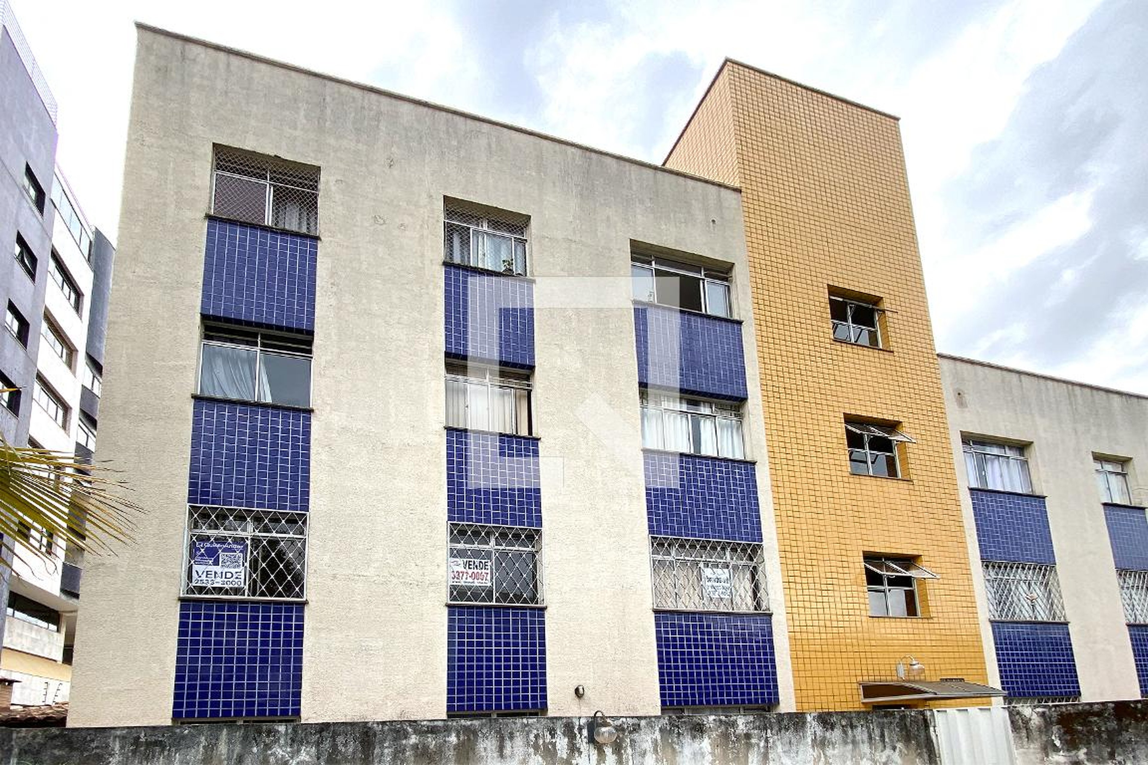 Fachada Condomínio em Rua Jandiatuba, 177