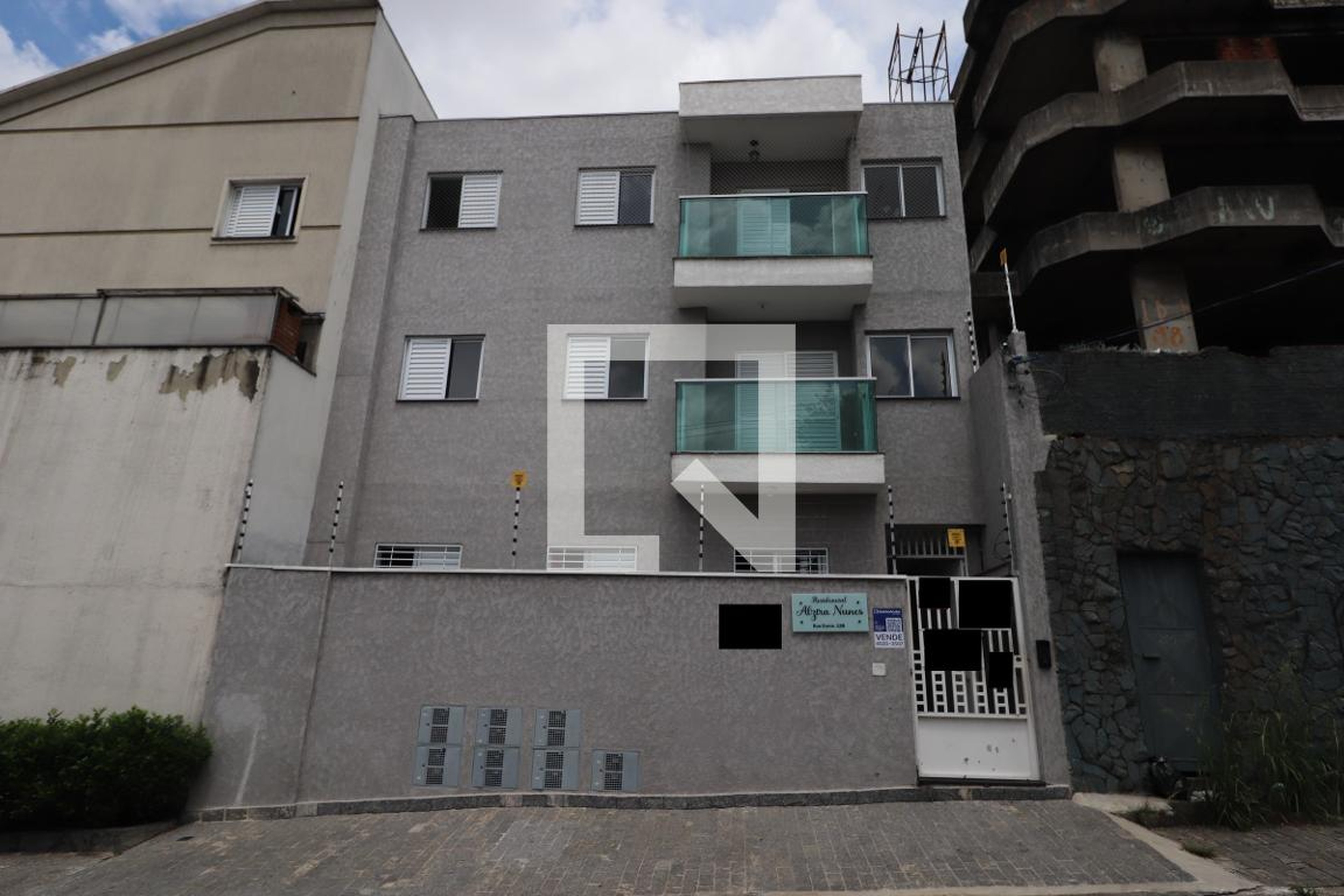 Fachada Residencial Alzira Nunes