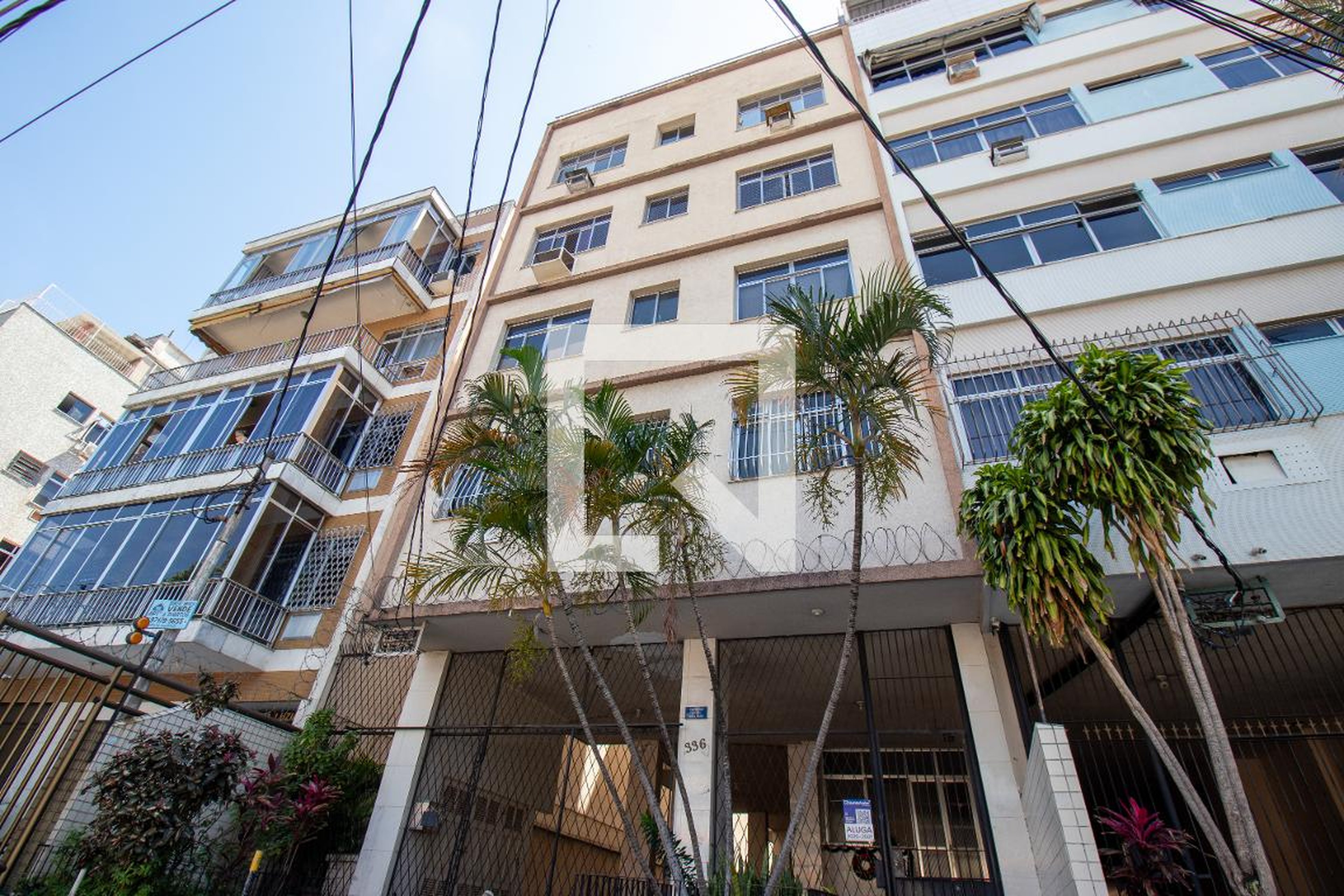 Fachada Condomínio em Rua Cardoso de Morais, 336