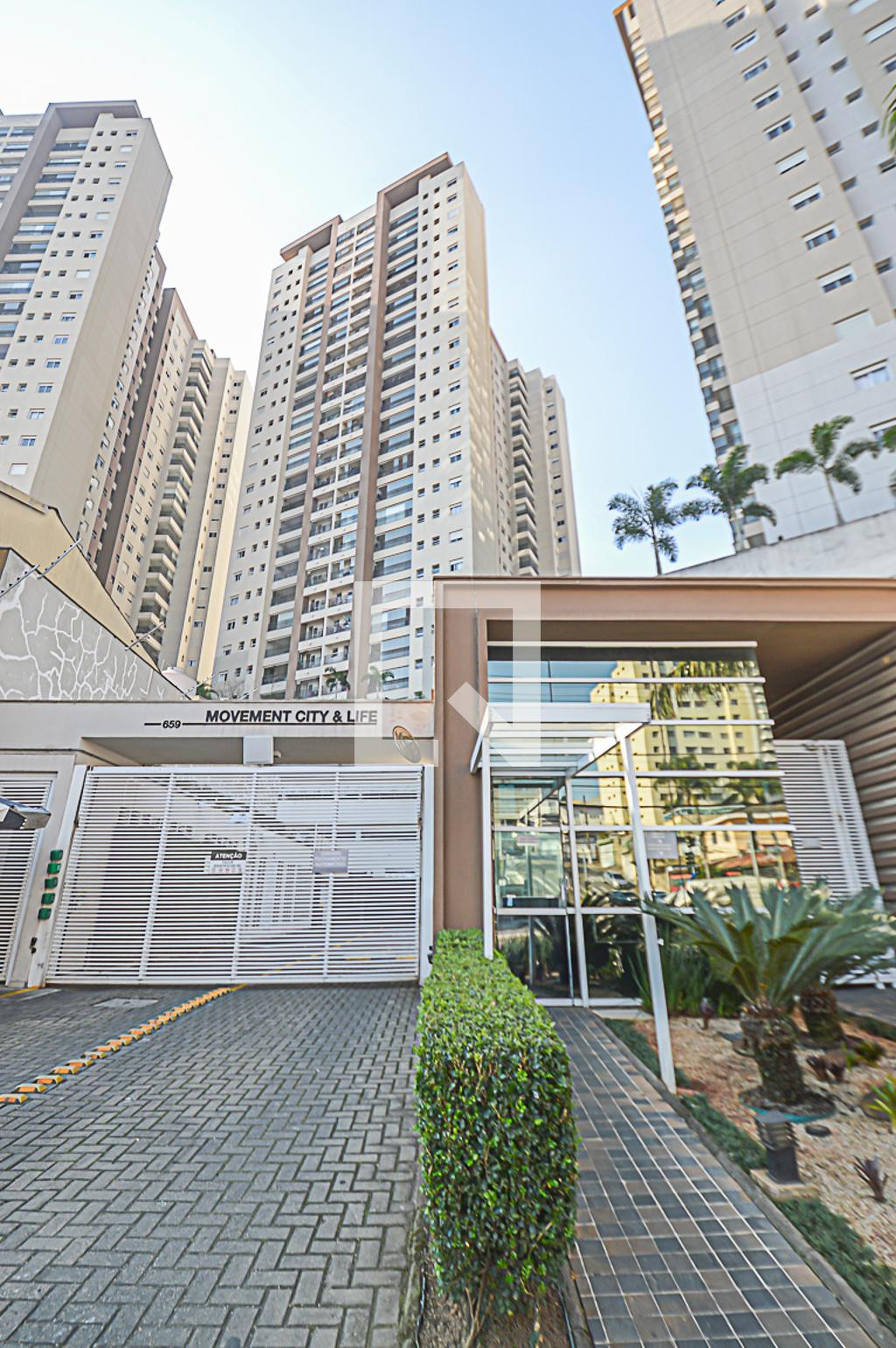 Fachada do Prédio Condomínio Movement City e Life