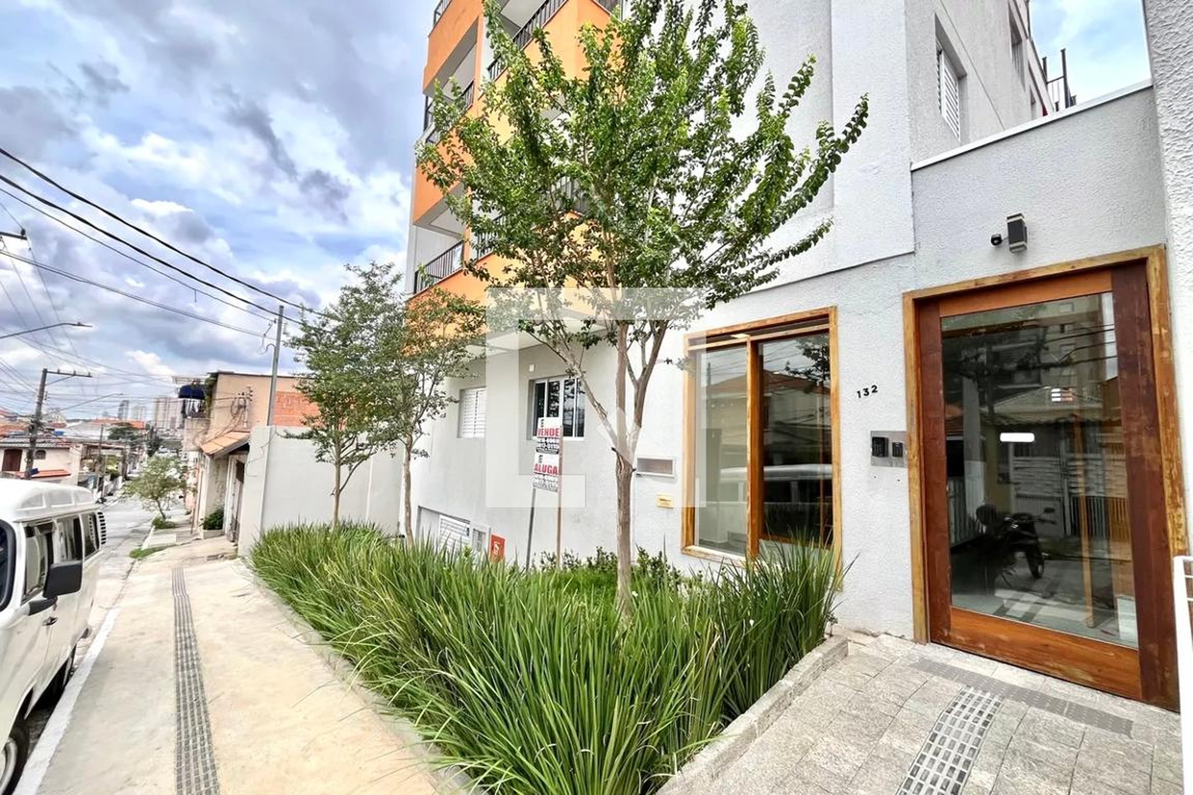Fachada Residencial Parateca