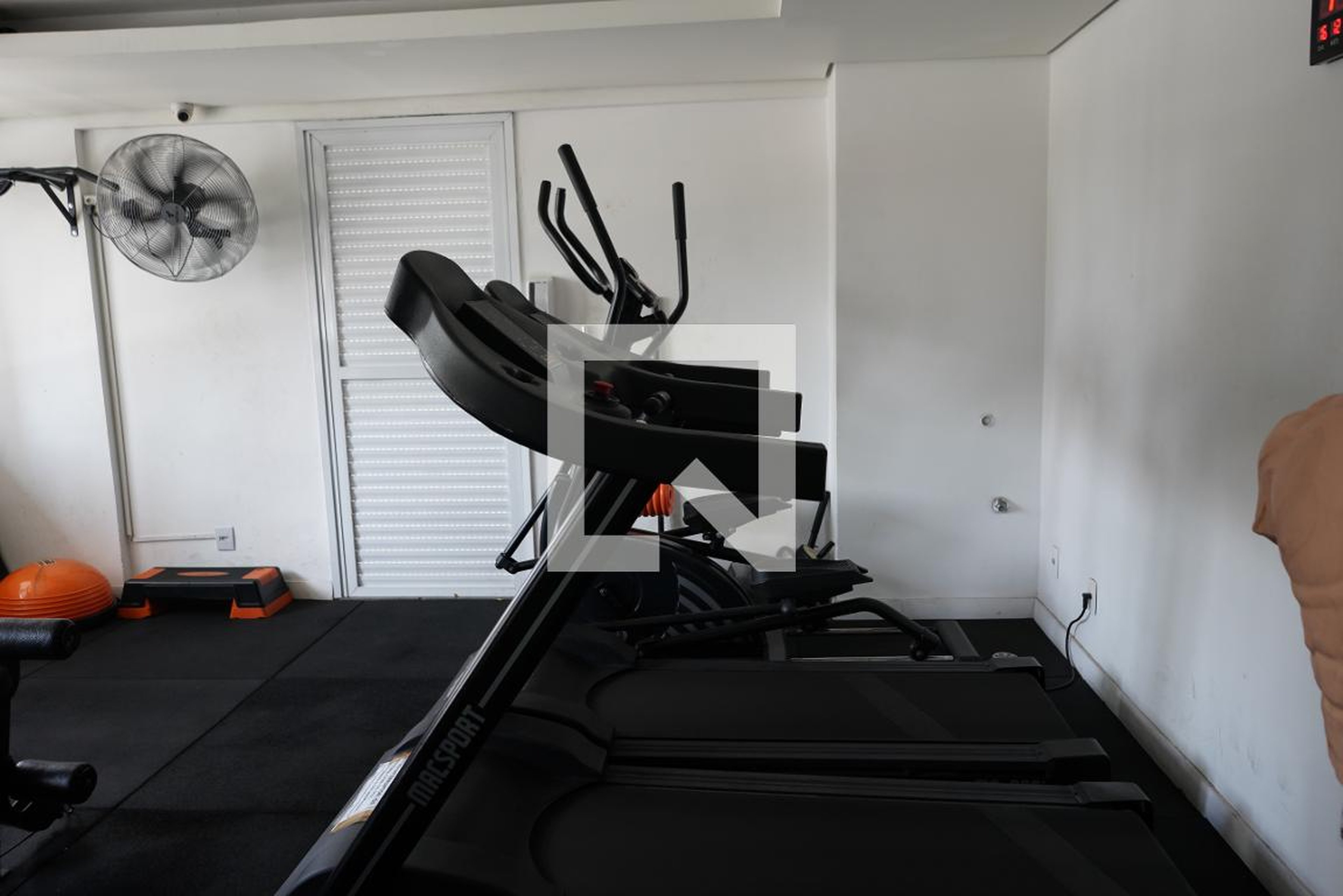 Academia - Downtown Smart Living