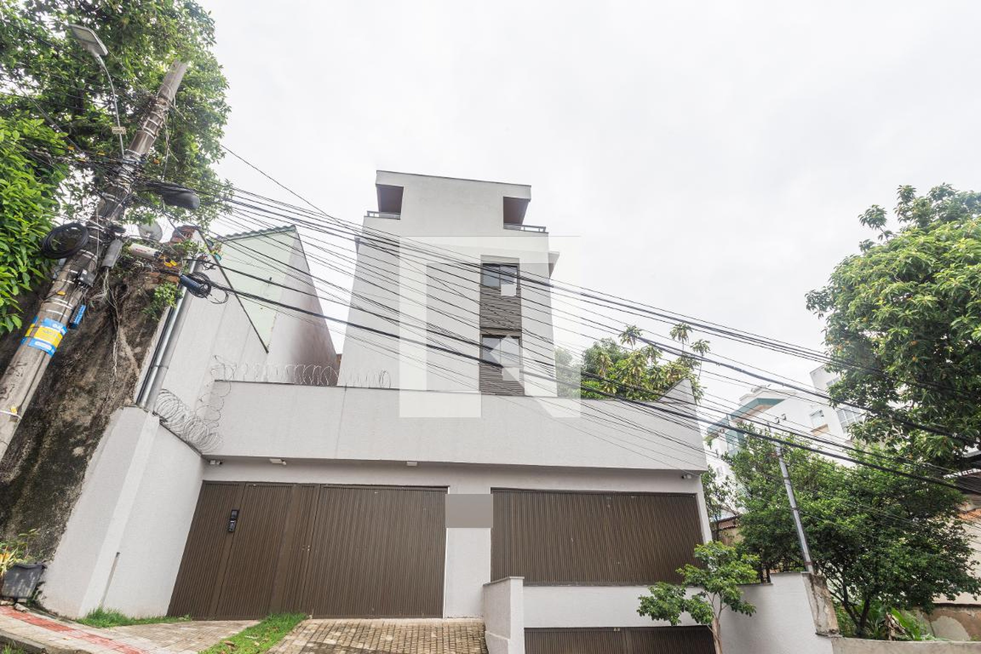 Fachada Condomínio em Rua Geraldo Menezes Soares, 635