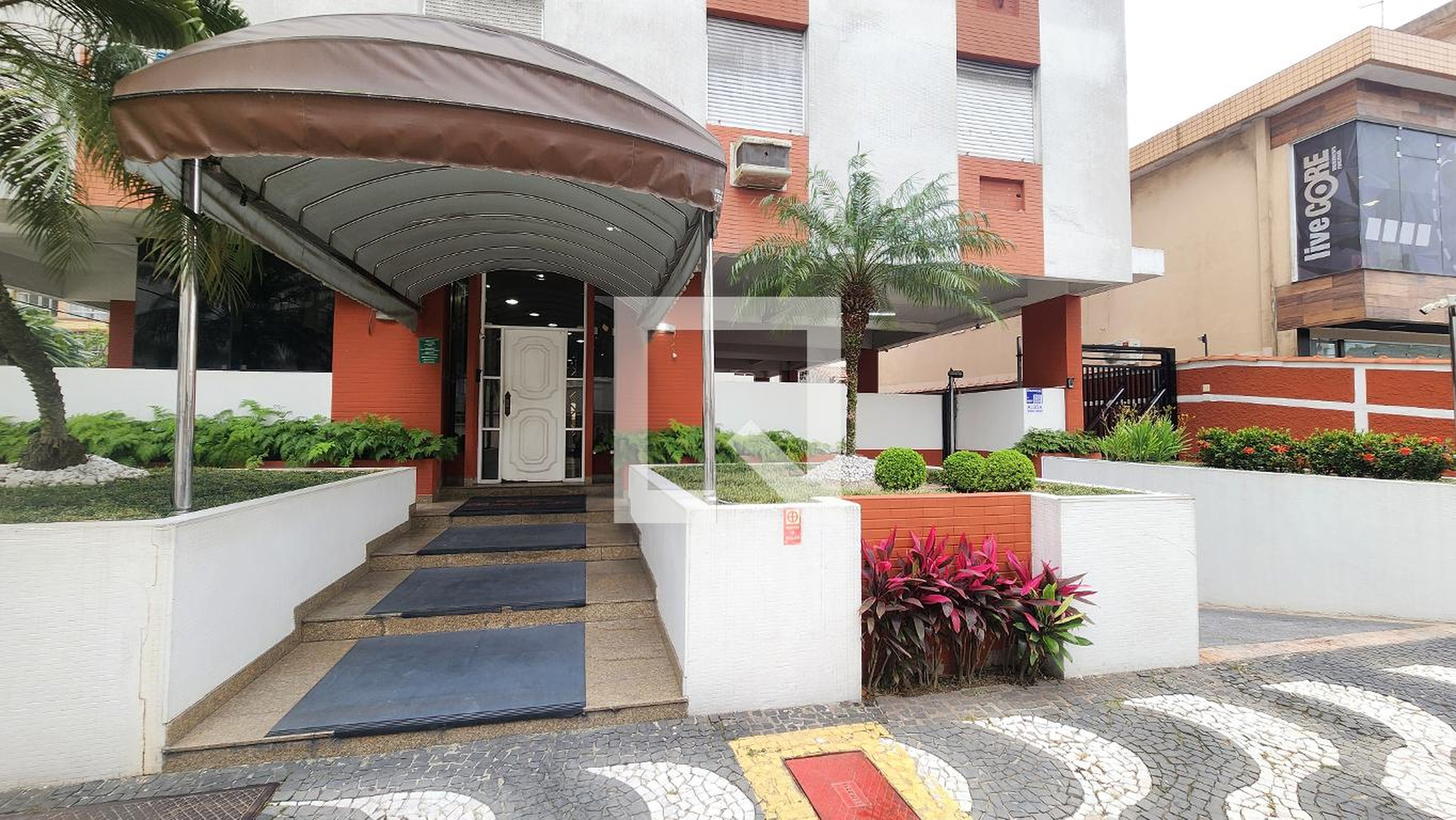 Fachada Condomínio Ponta do Sol