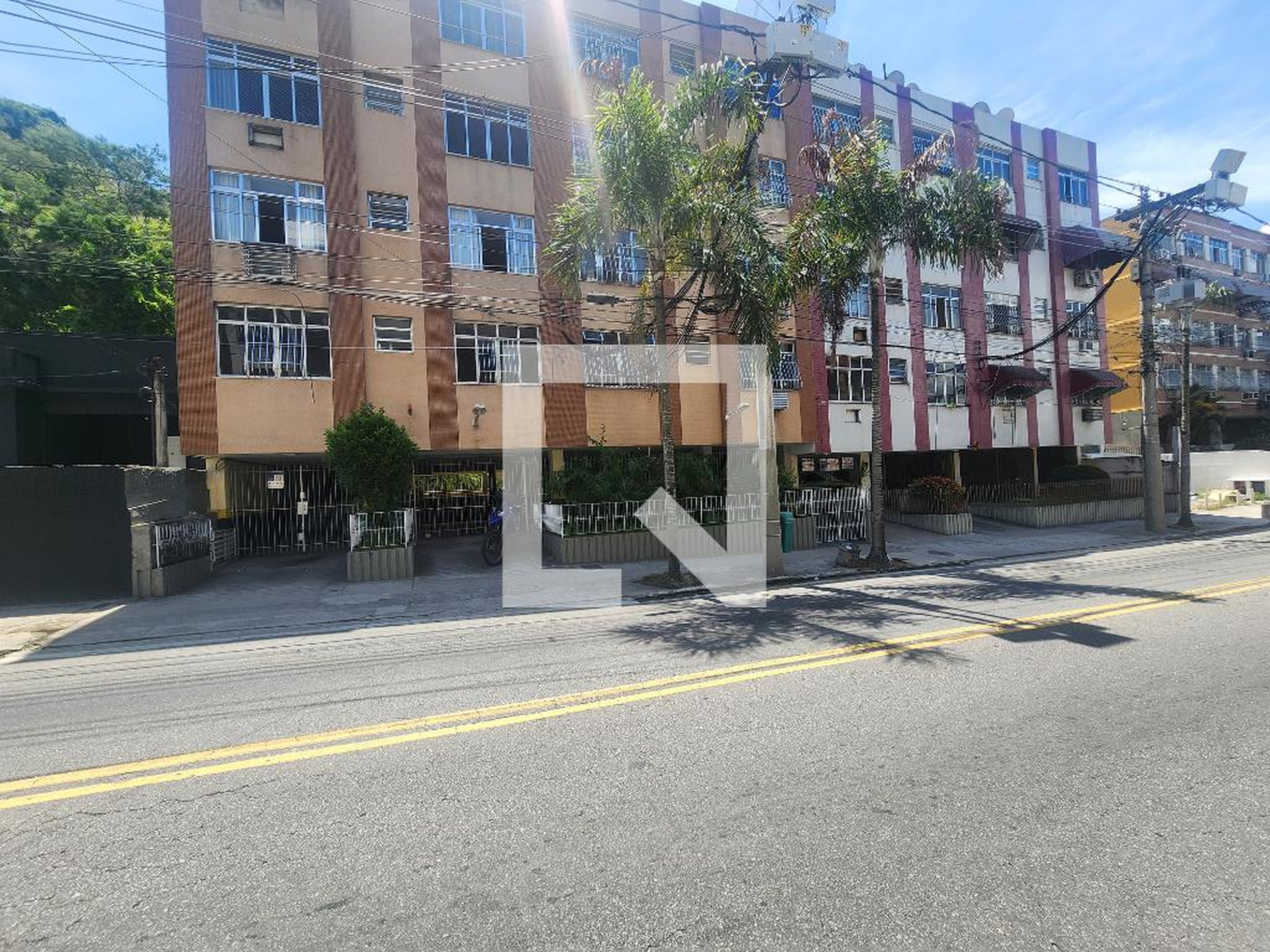 Fachada Condomínio em Rua Salvatori, 180