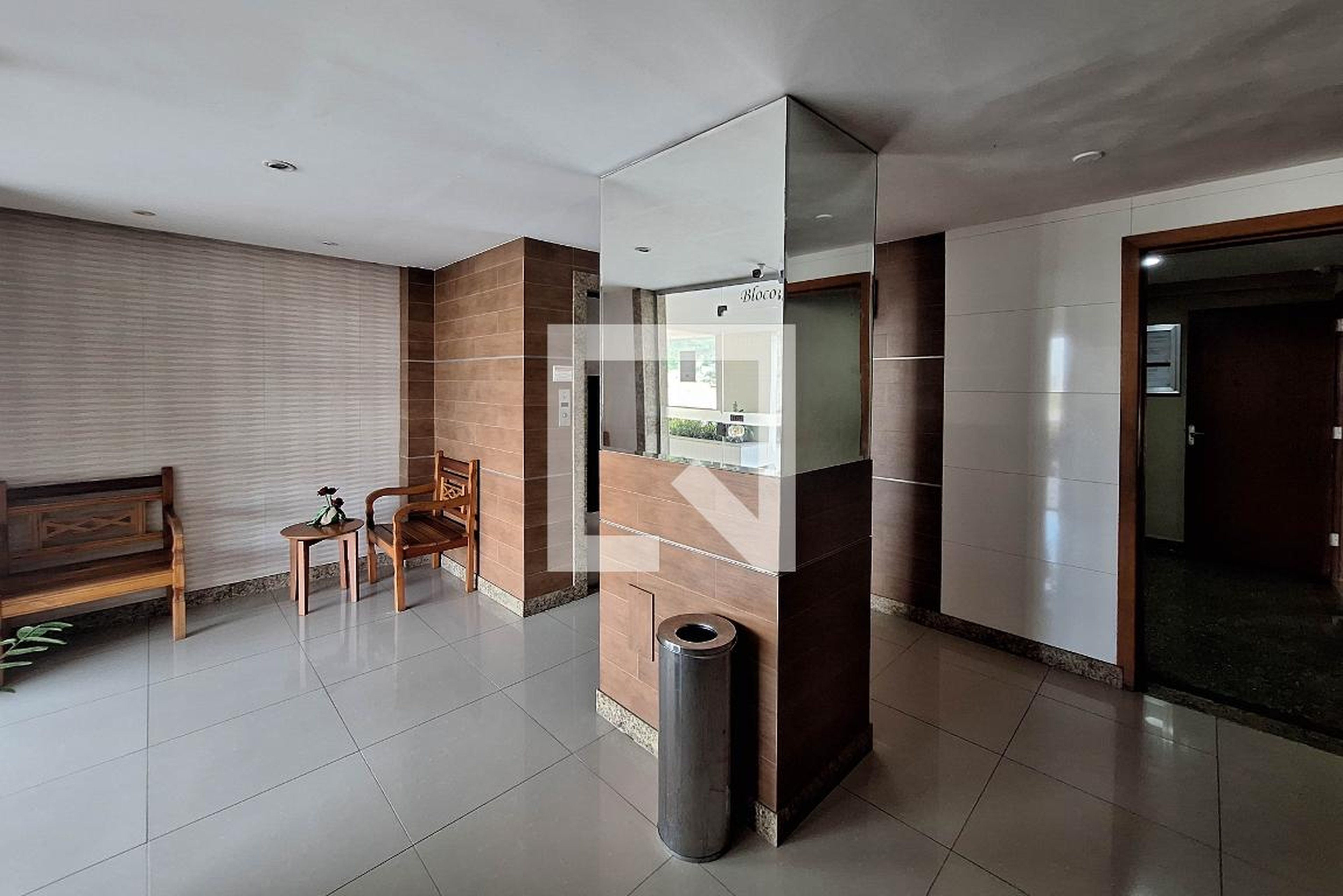 Área comum - Lord Byron